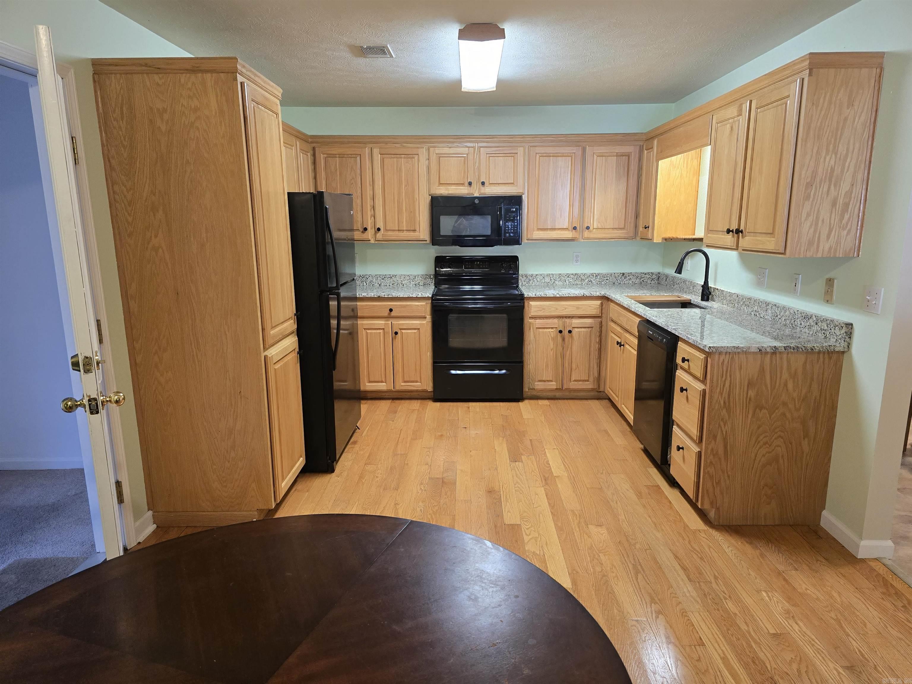 25 Caney Hill  Conway, AR