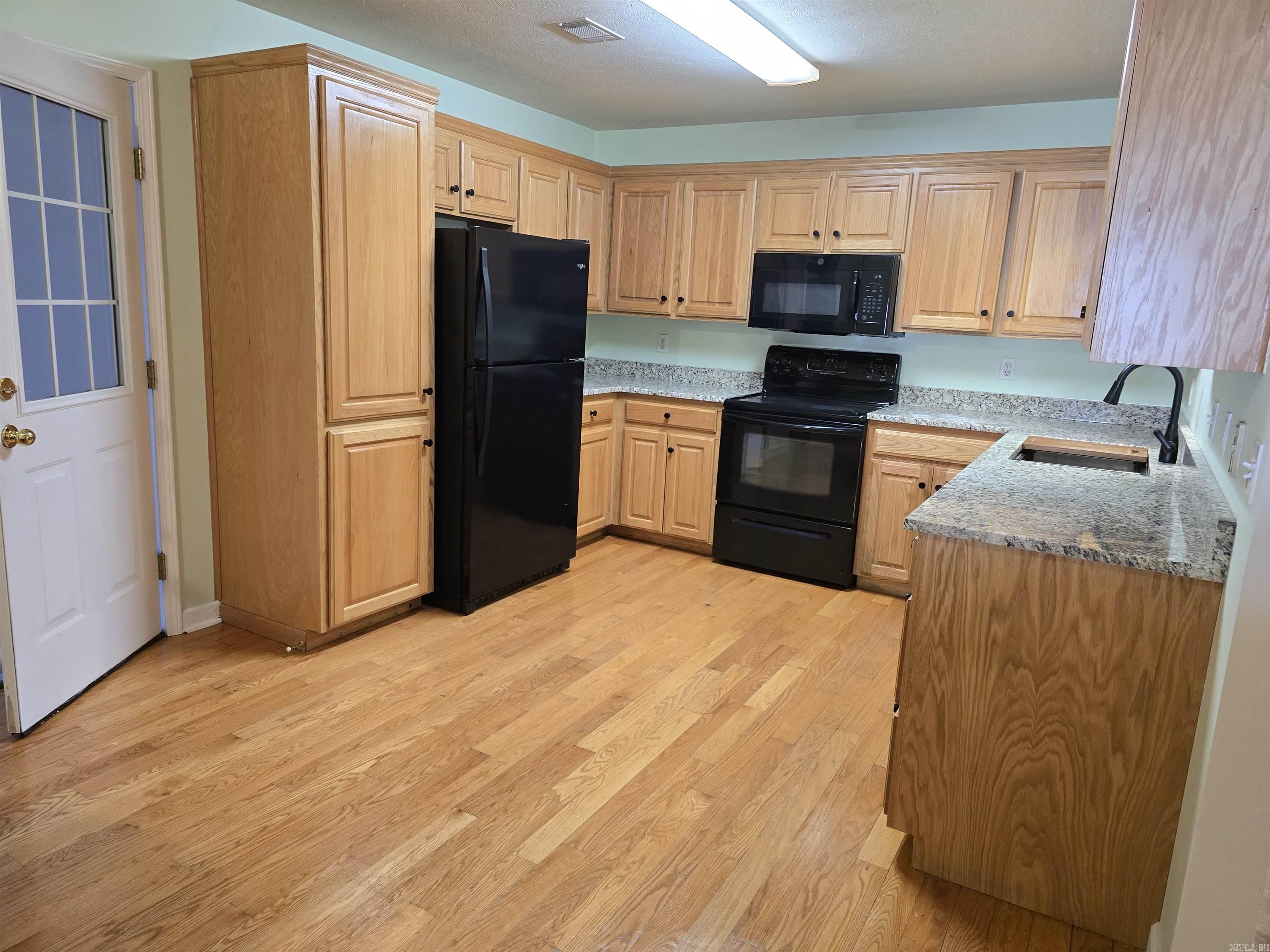 25 Caney Hill Road Conway, AR 72032