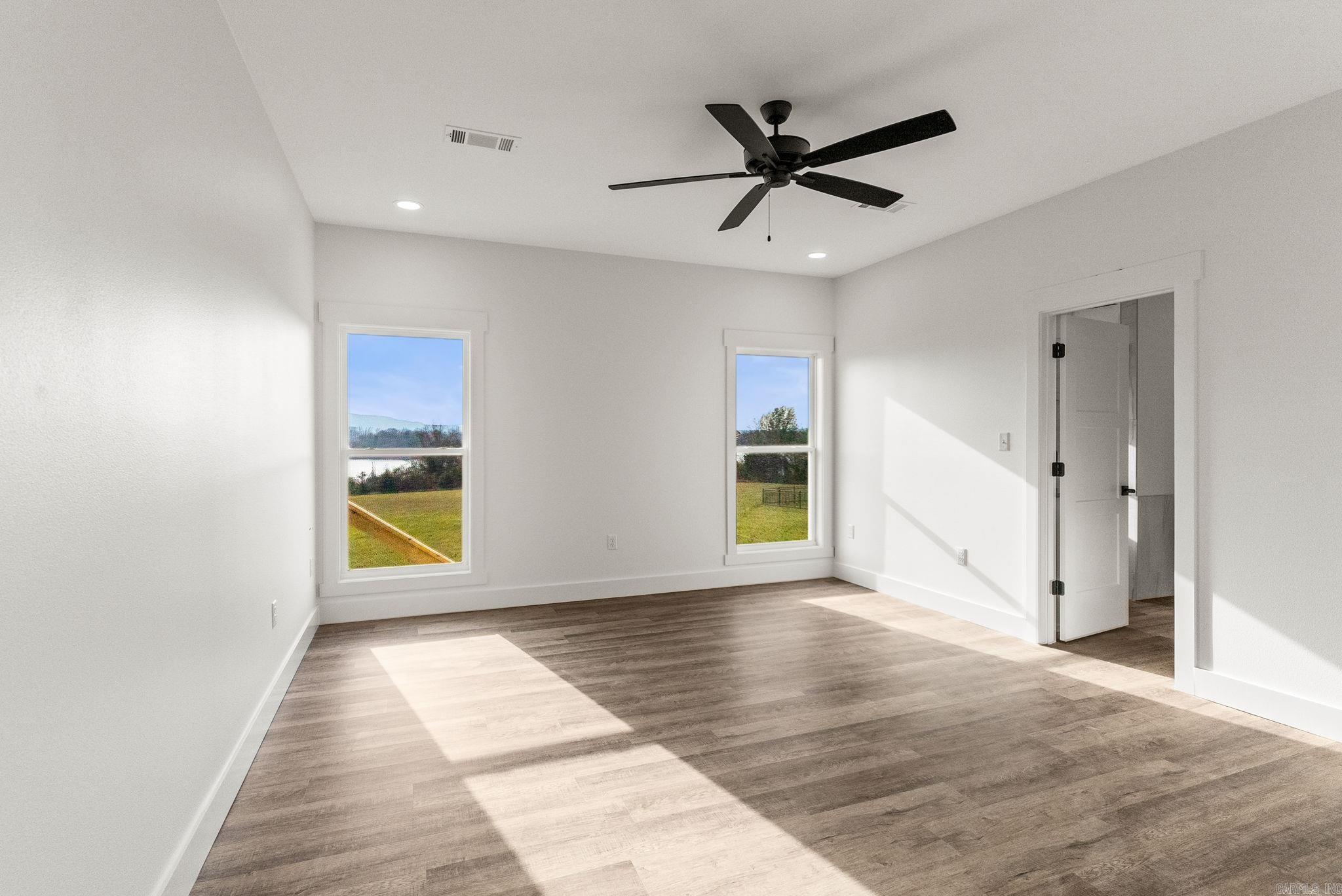 130 Emerald Lane  Greers Ferry, AR