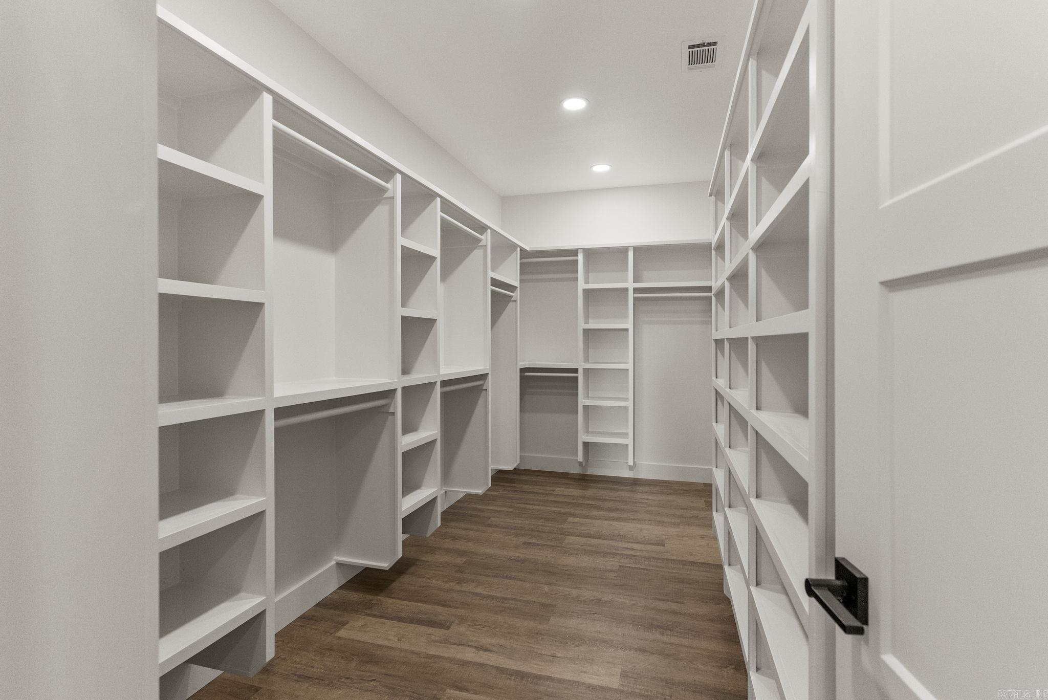 130 Emerald Lane  Greers Ferry, AR