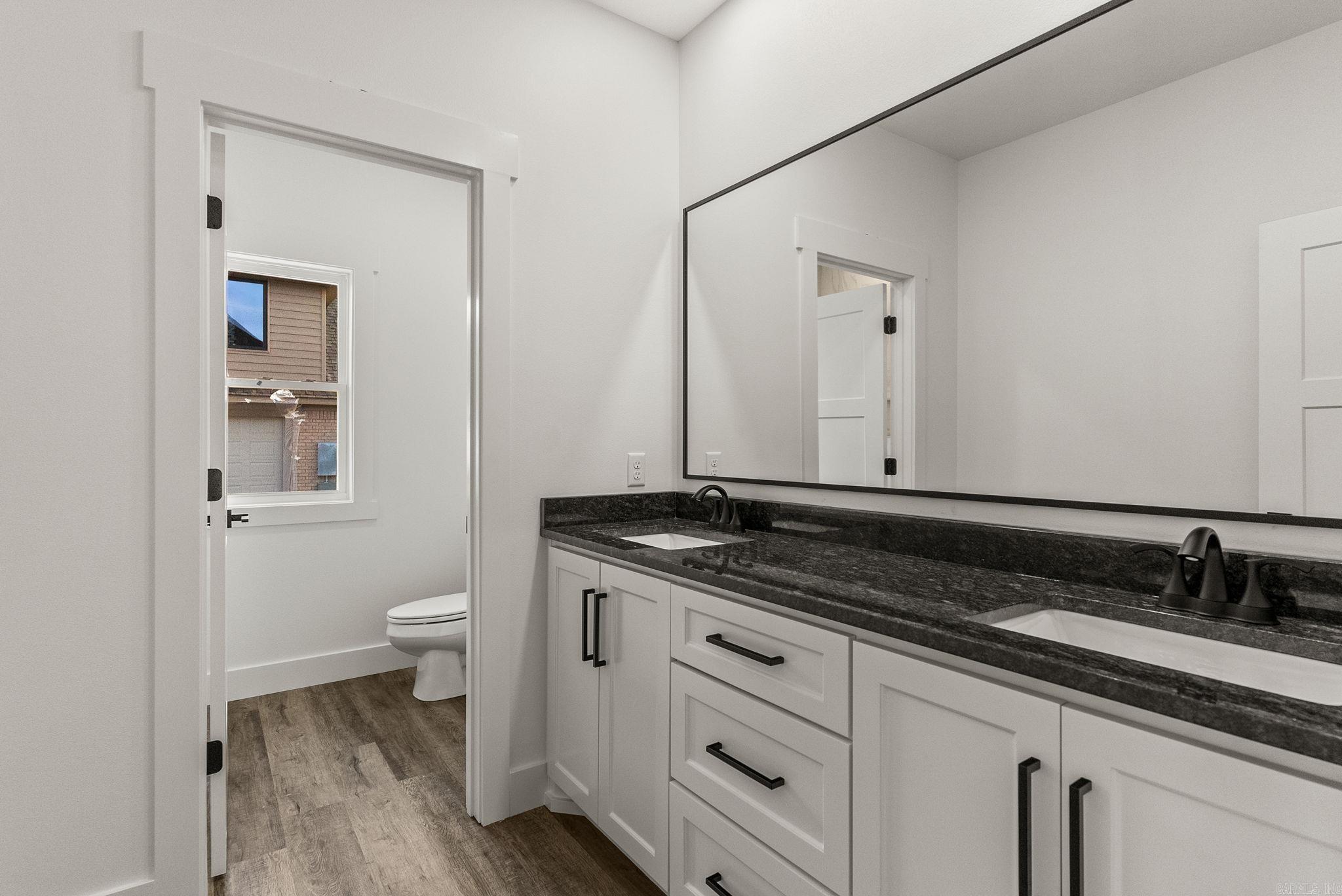 130 Emerald Lane  Greers Ferry, AR