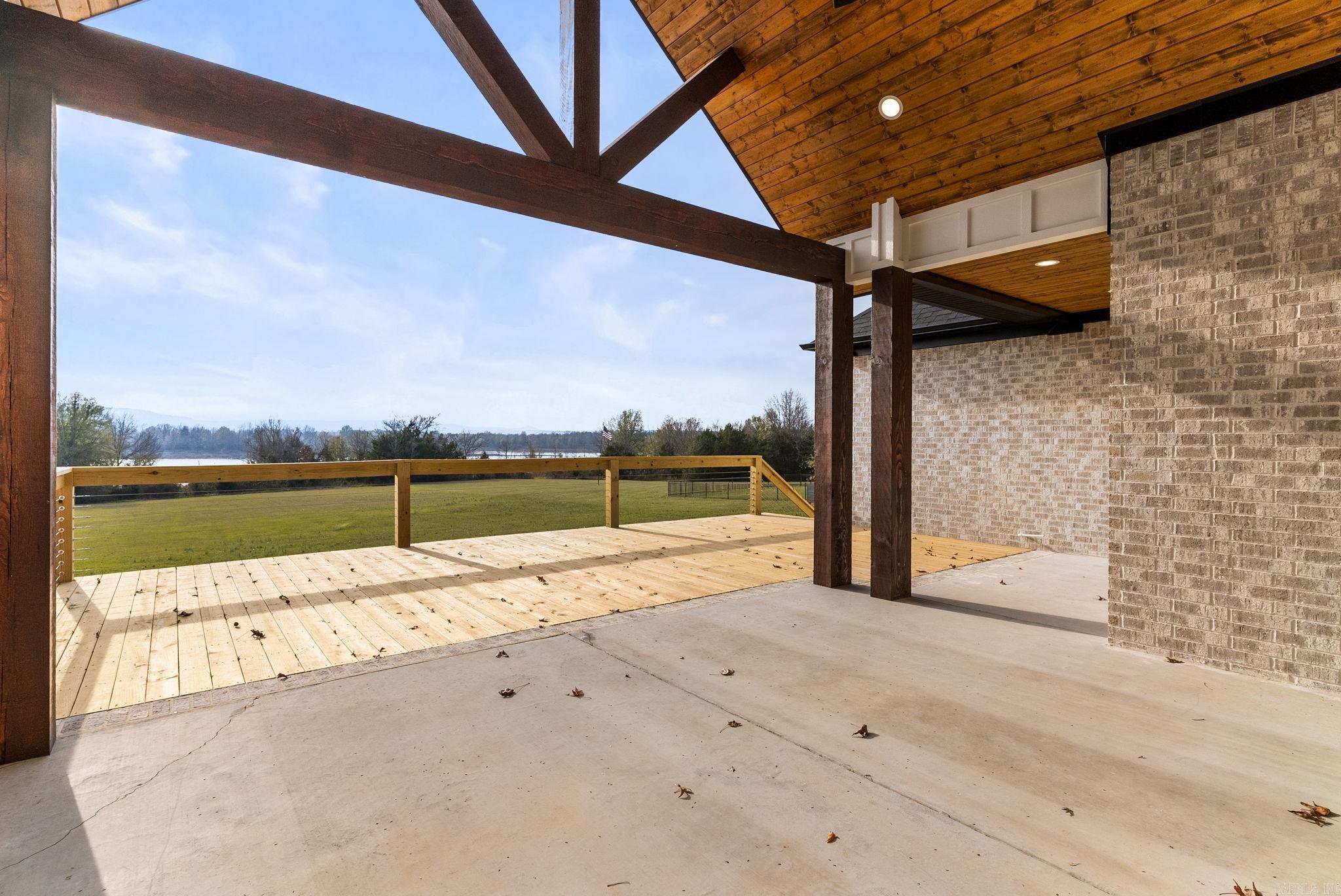 130 Emerald Lane  Greers Ferry, AR