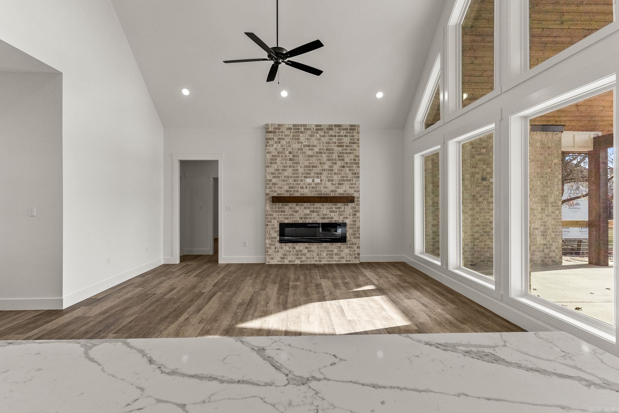 130 Emerald Lane  Greers Ferry, AR