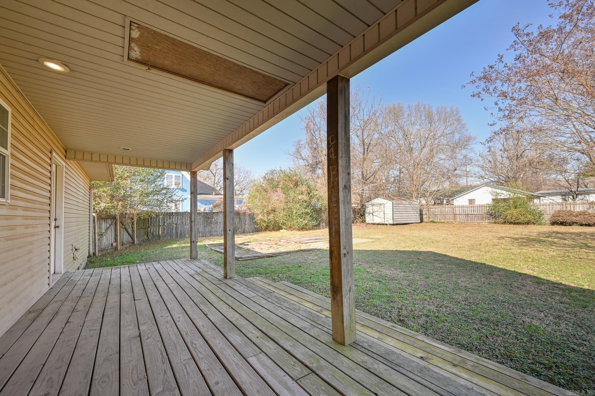 1103 Magnolia Ave  Mena, AR