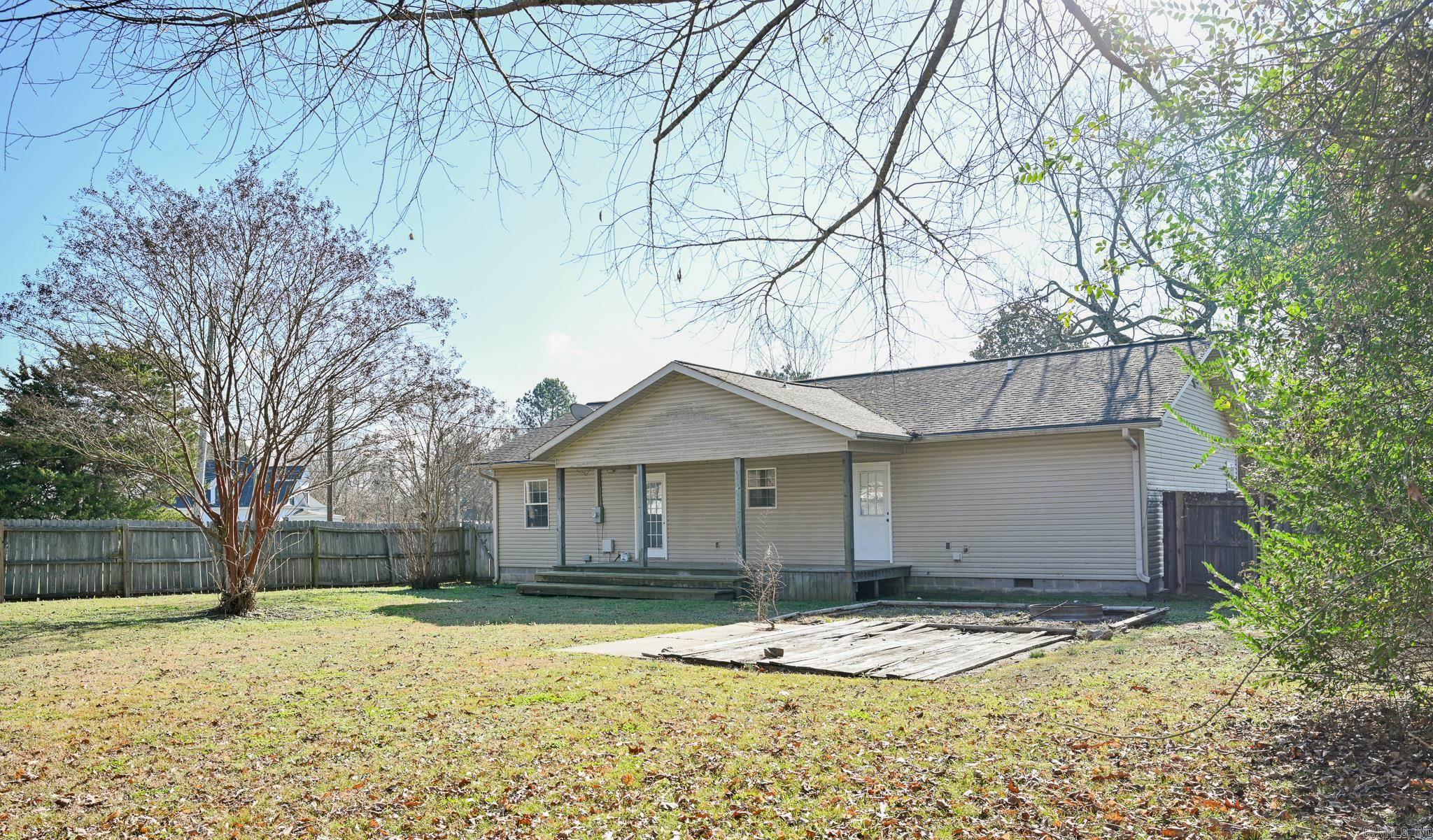 1103 Magnolia Ave  Mena, AR