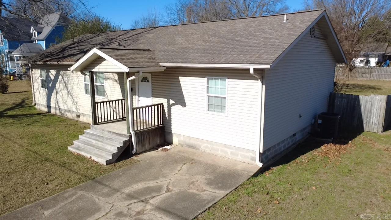 1103 Magnolia Ave  Mena, AR