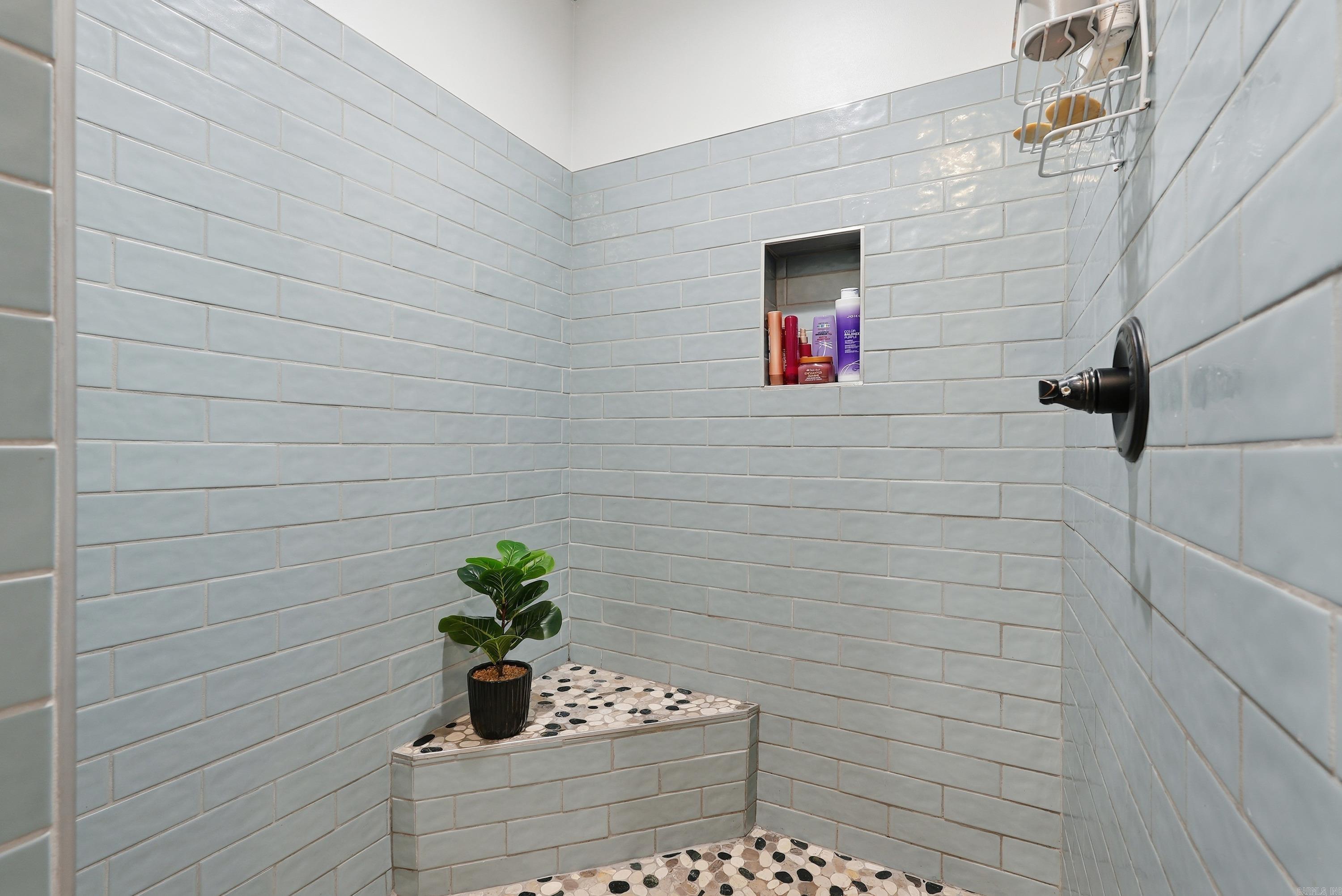 31 Griffin Ln  Houston, AR