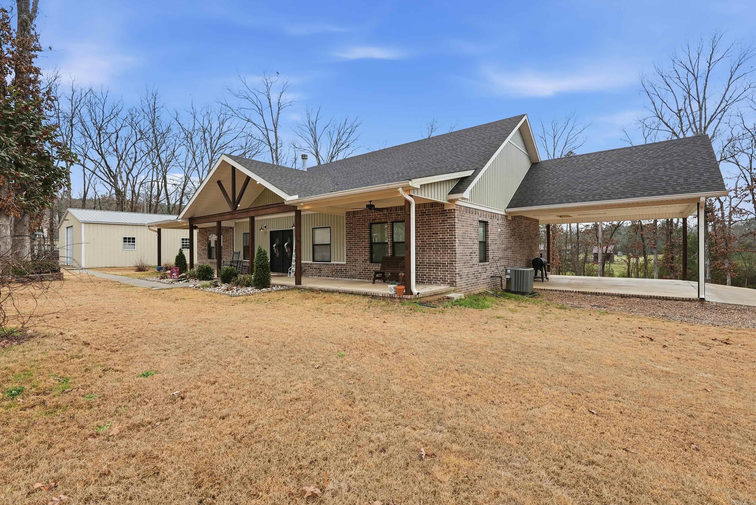 31 Griffin Ln  Houston, AR