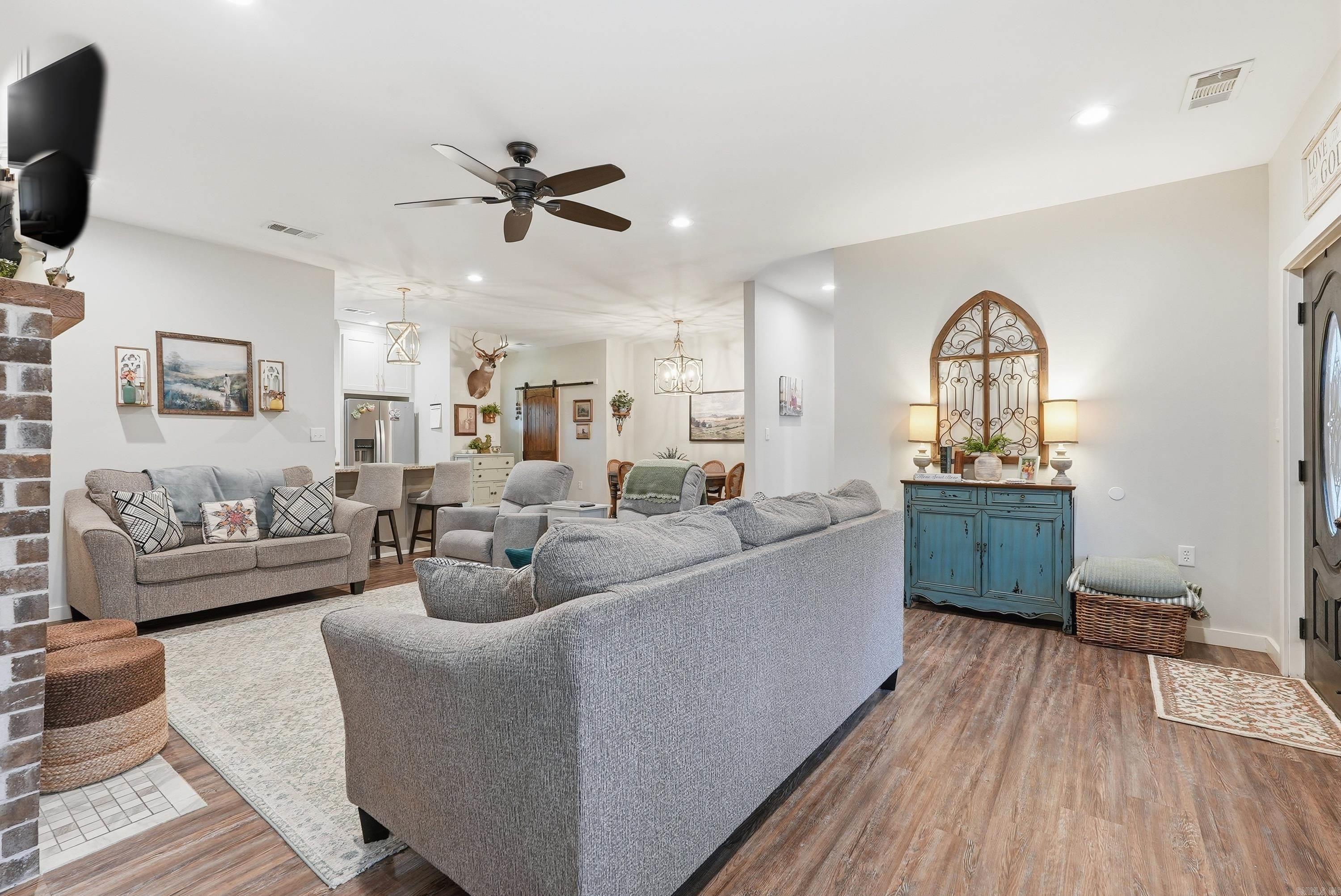 31 Griffin Ln  Houston, AR