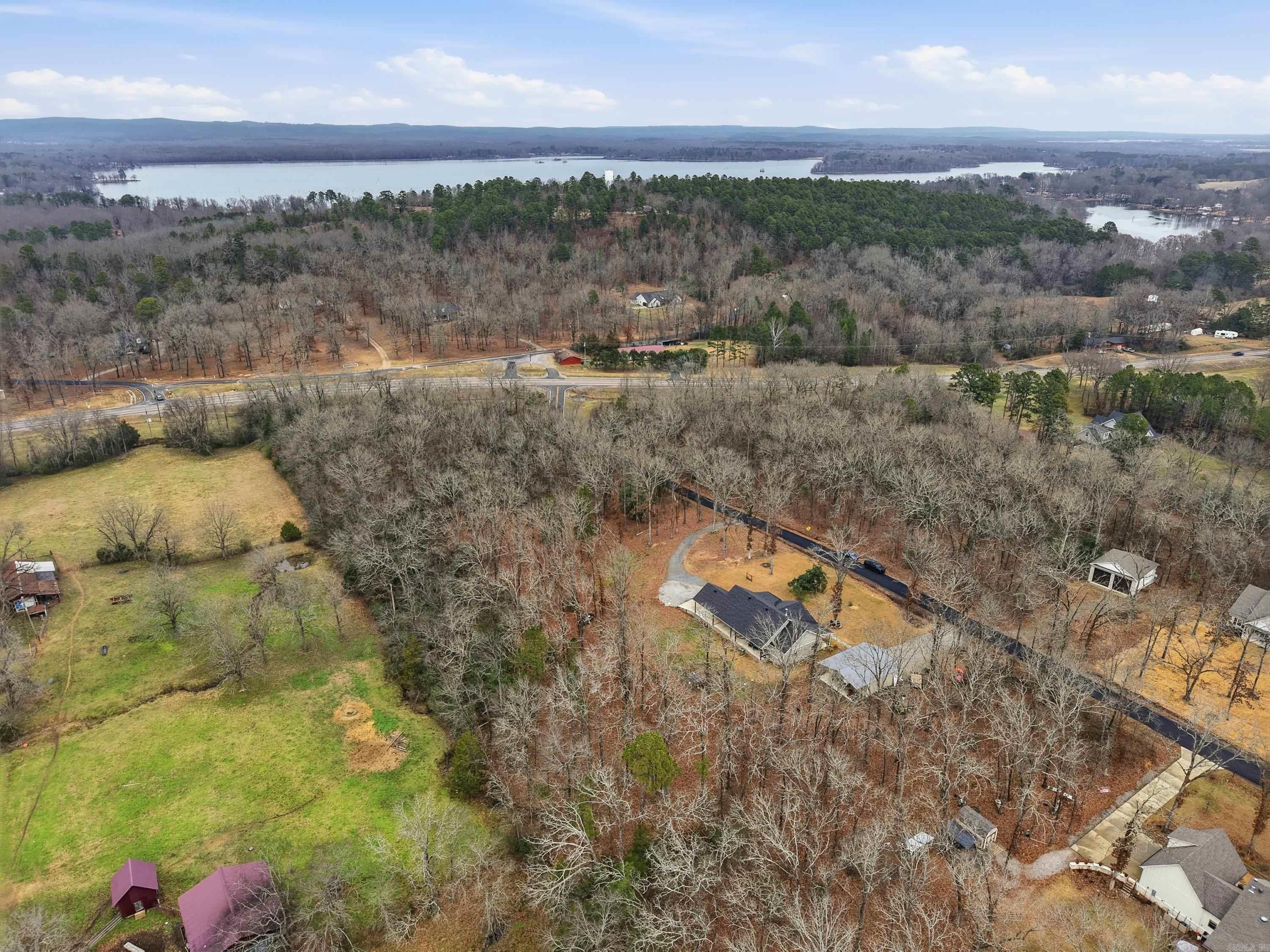 31 Griffin Ln  Houston, AR