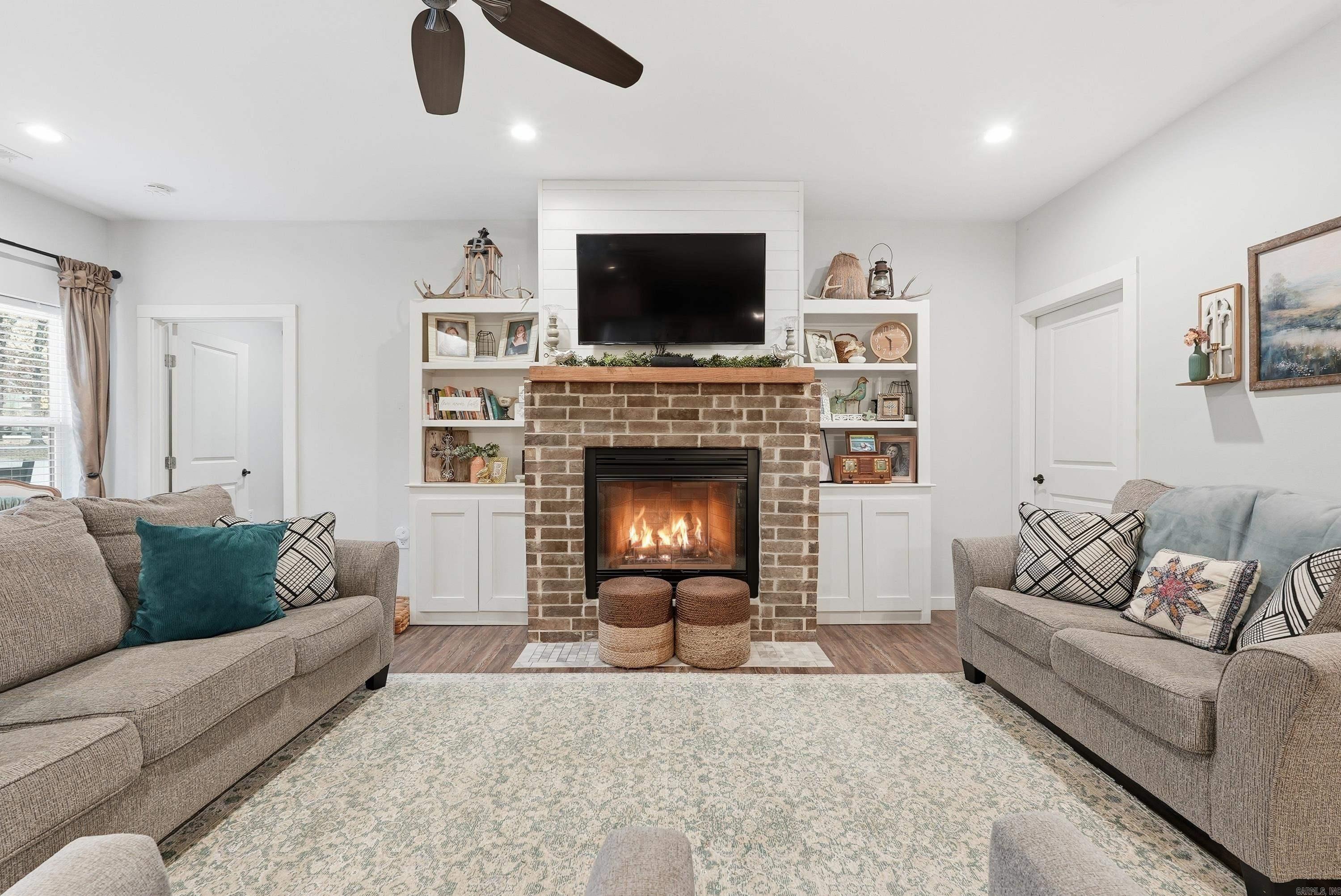 31 Griffin Ln  Houston, AR