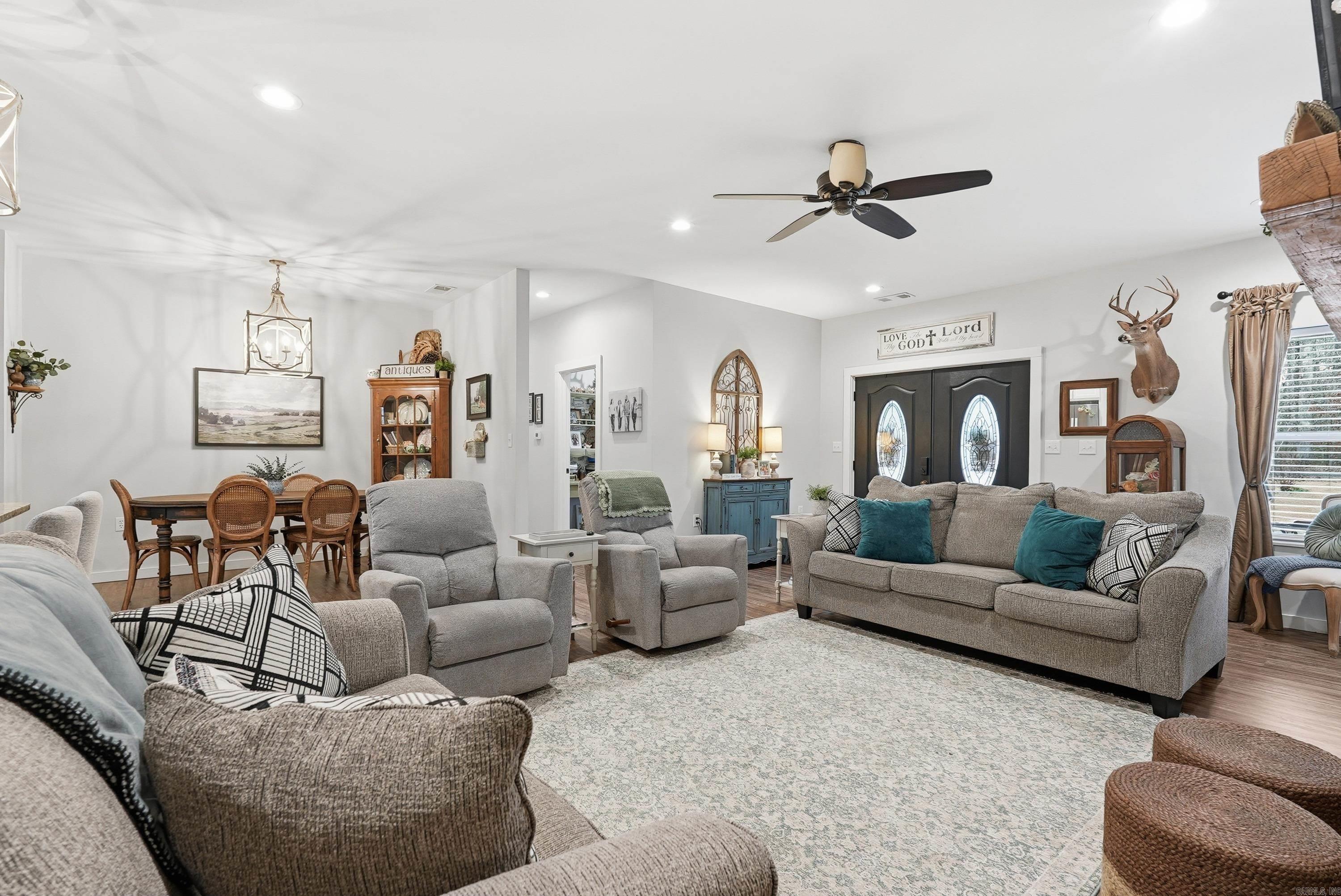 31 Griffin Ln  Houston, AR