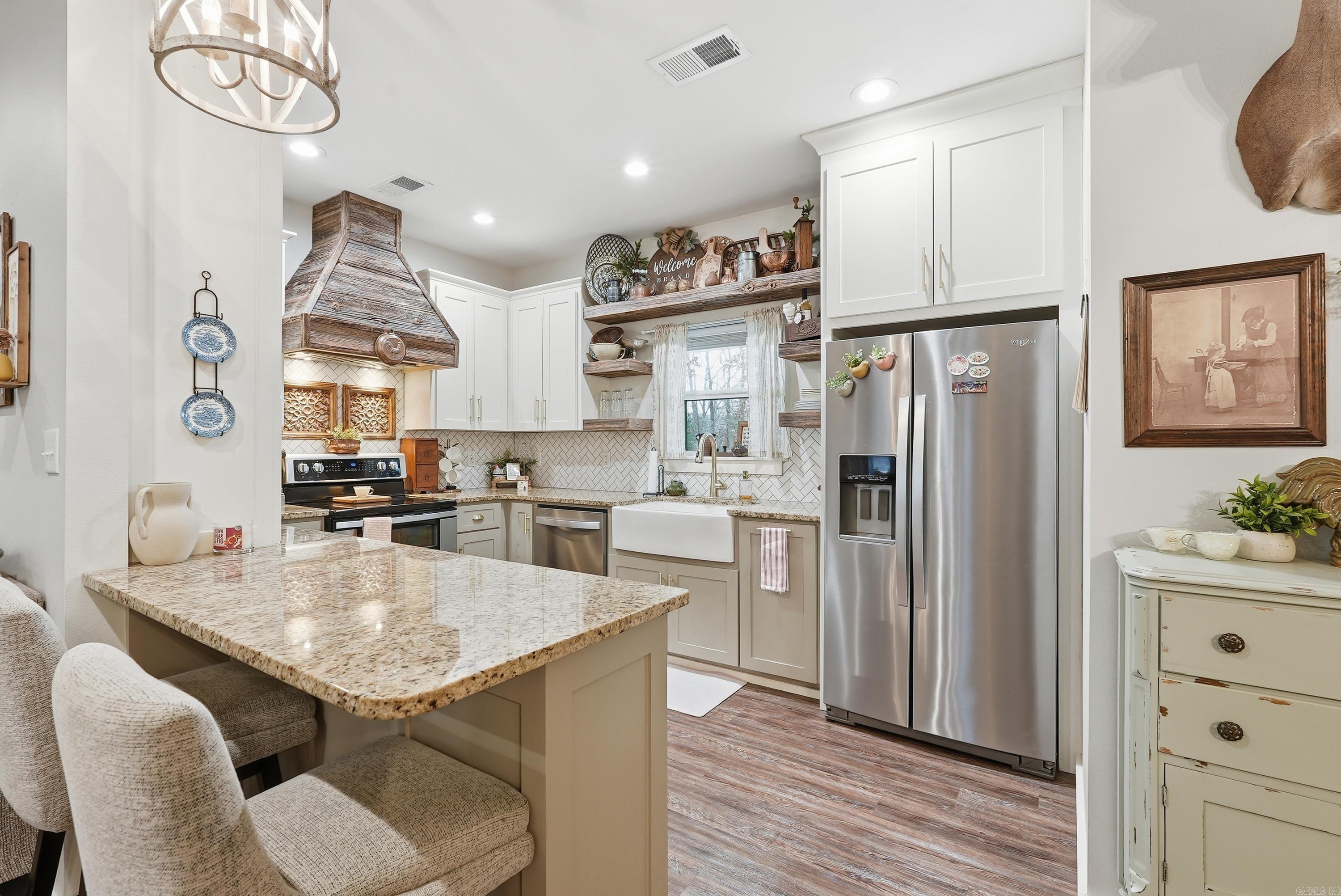 31 Griffin Ln  Houston, AR