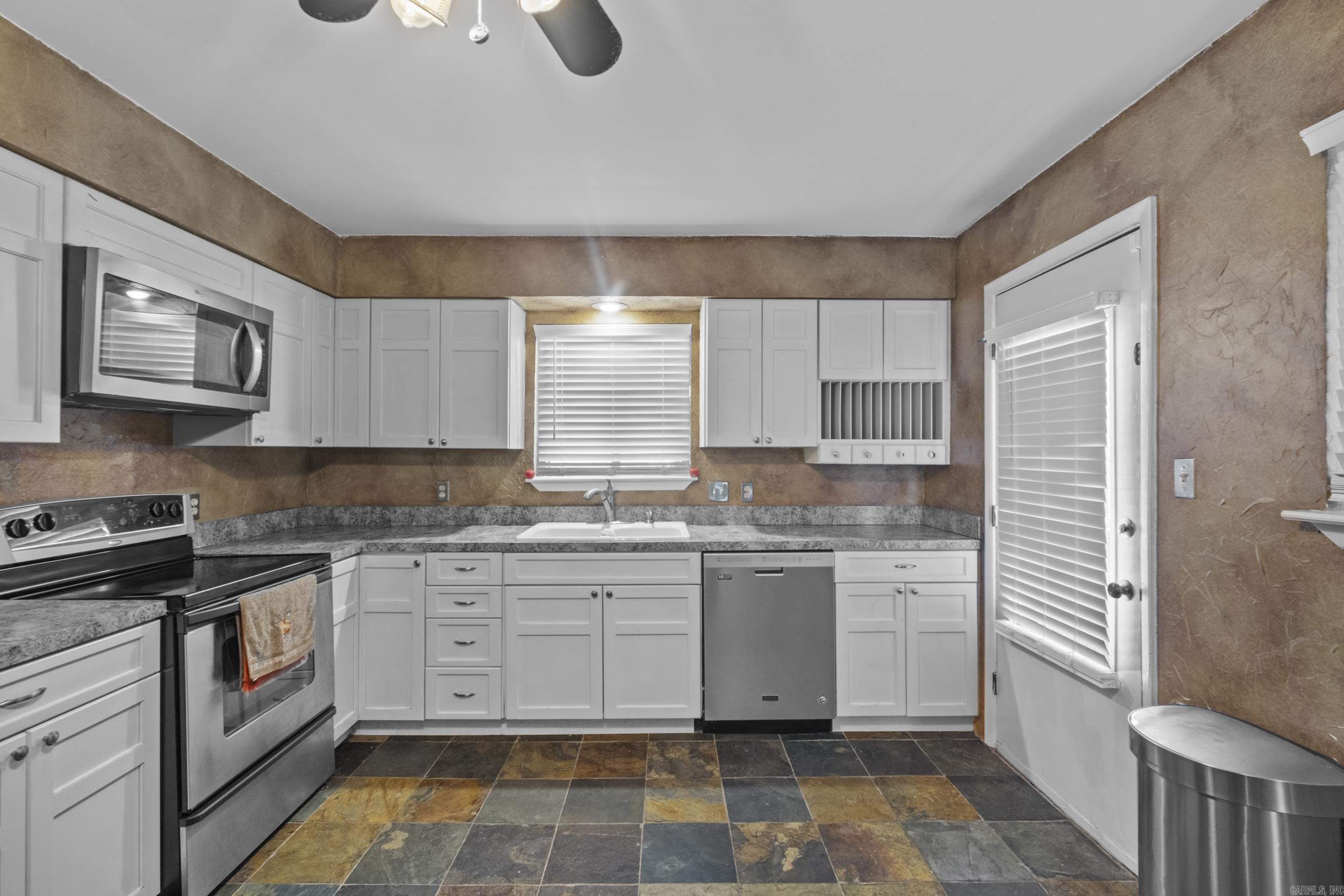 2001 Reservoir  Little Rock, AR