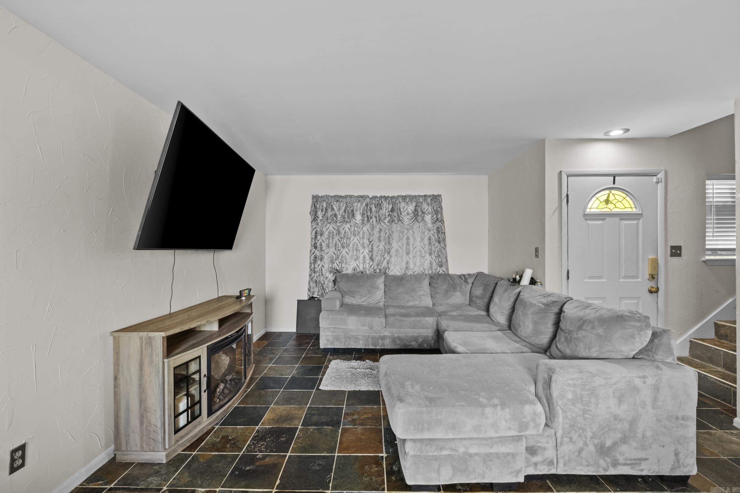 2001 Reservoir  Little Rock, AR