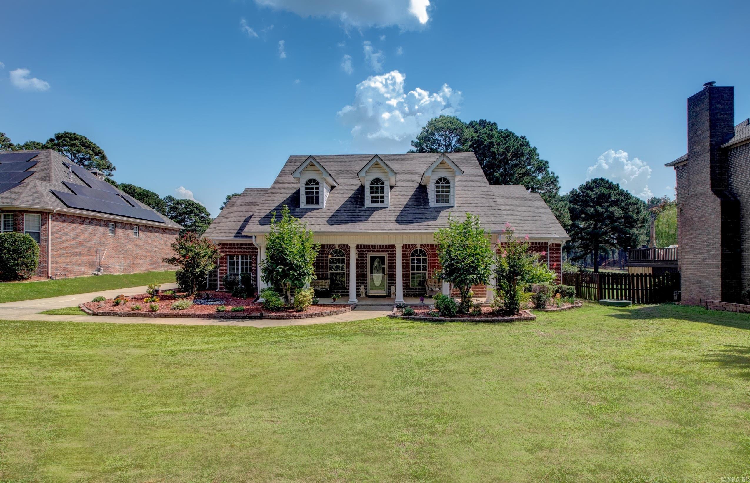 9 Shanna  Maumelle, AR