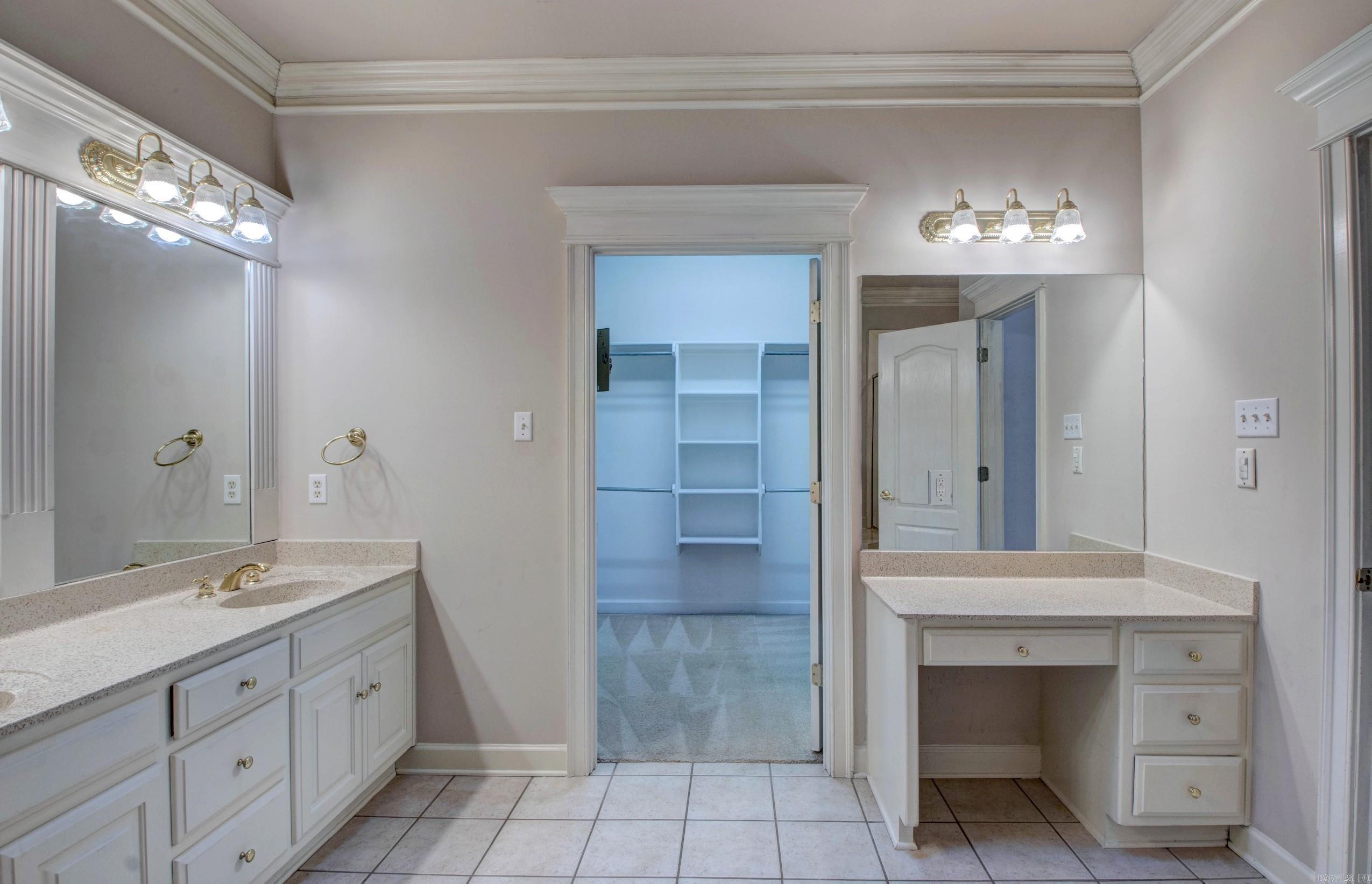 9 Shanna  Maumelle, AR