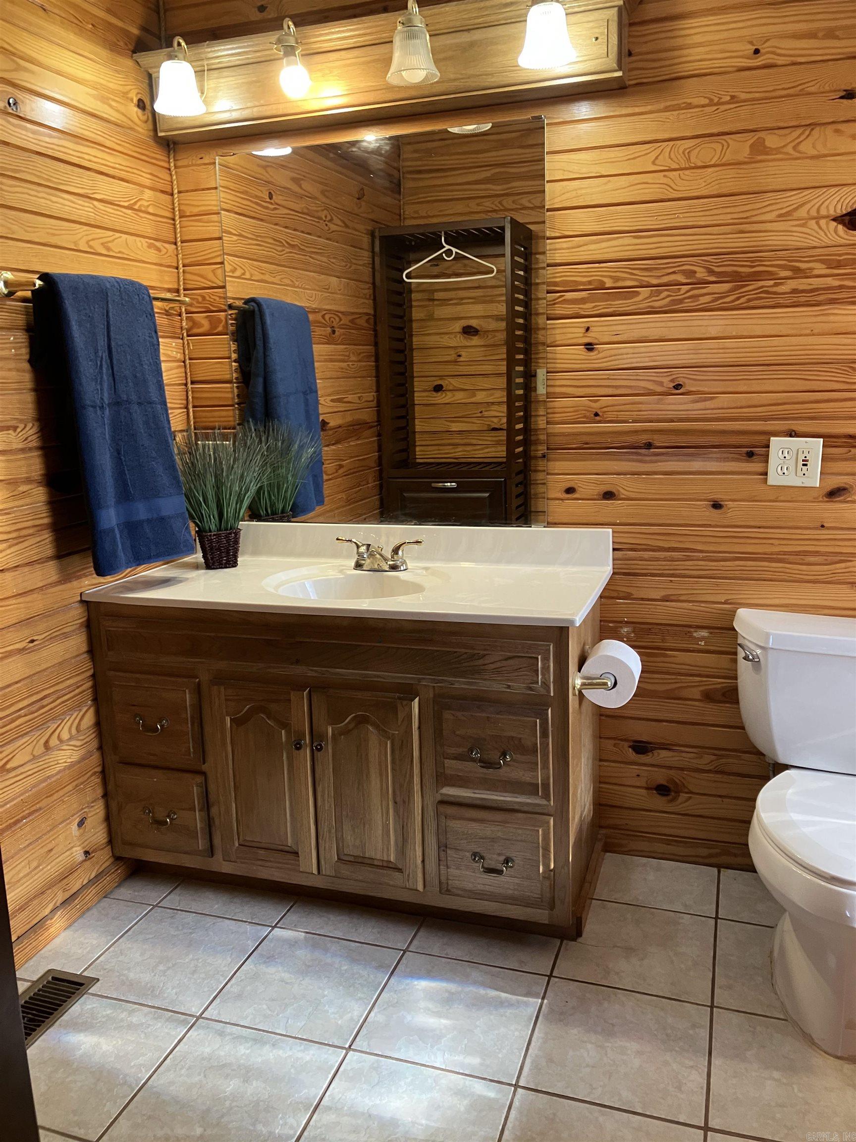 TBD-16 Acres Thompson Creek  Mena, AR