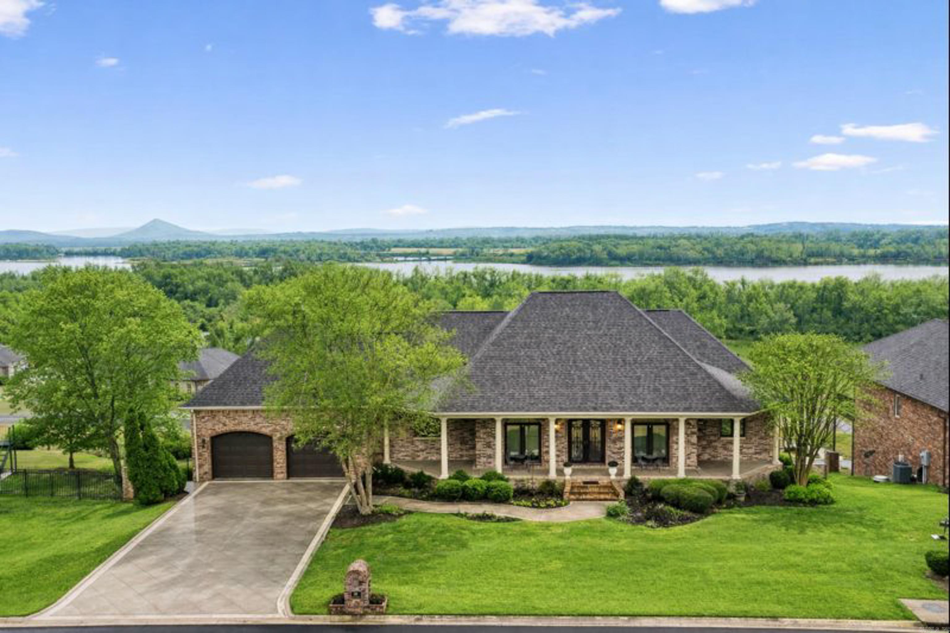 95 River Road Drive West  Mayflower, AR