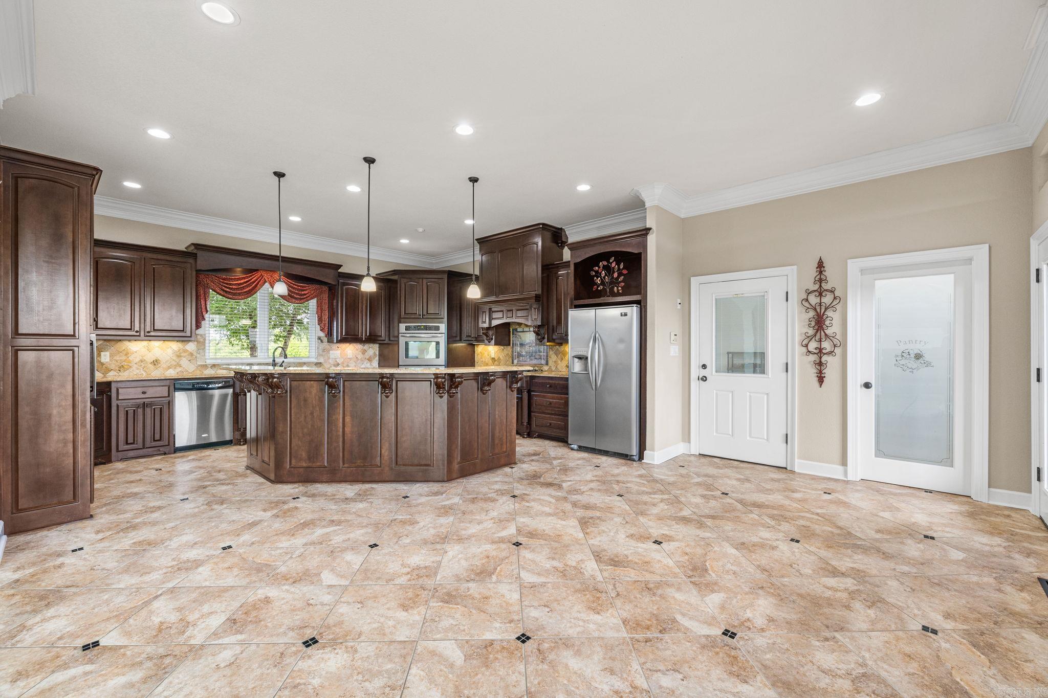 95 River Road Drive West  Mayflower, AR