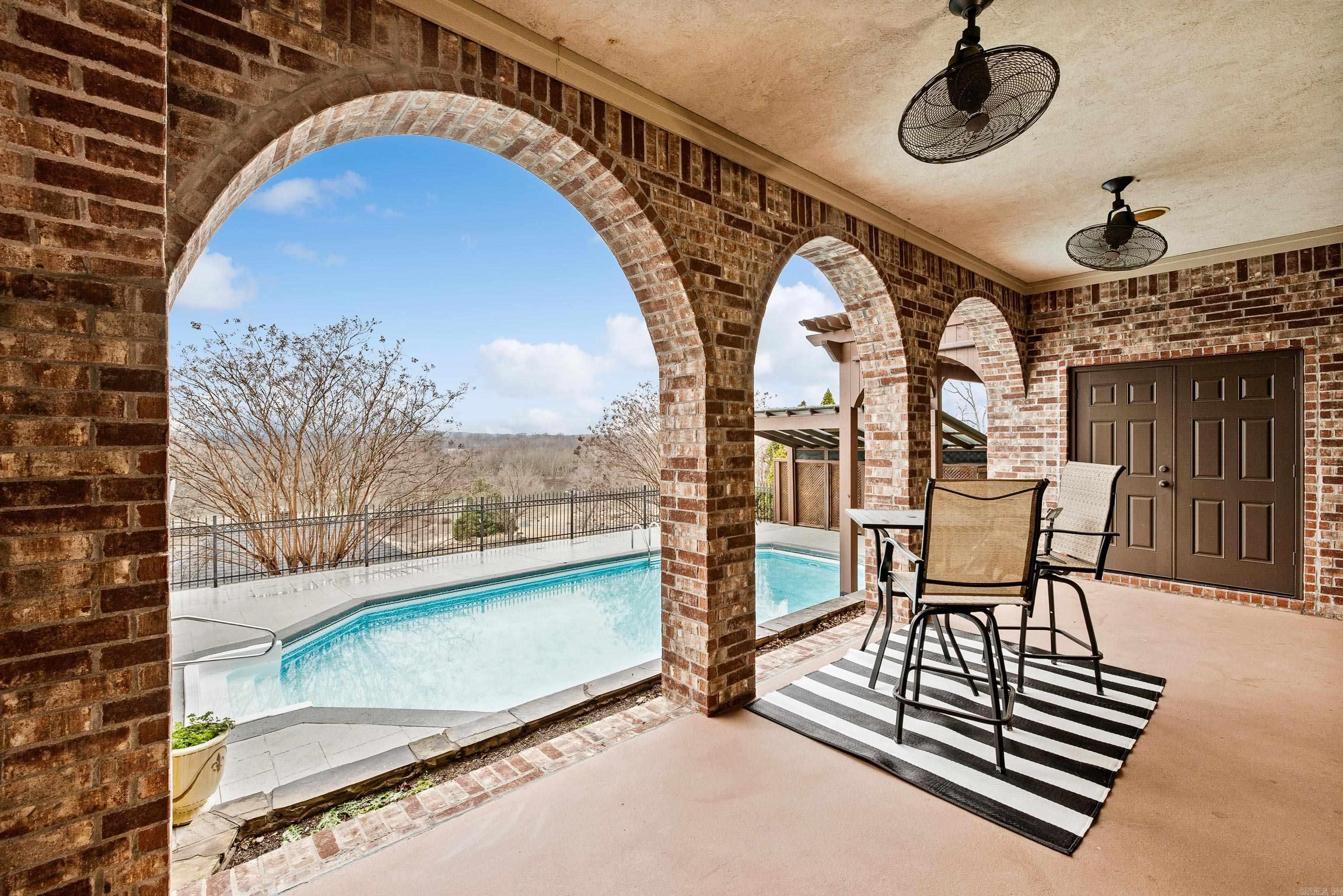 95 River Road Drive West  Mayflower, AR