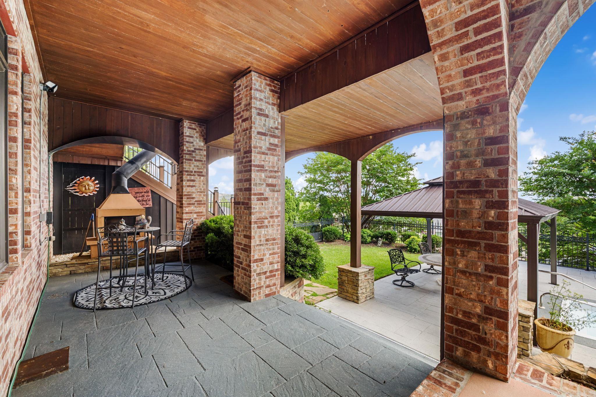 95 River Road Drive West  Mayflower, AR