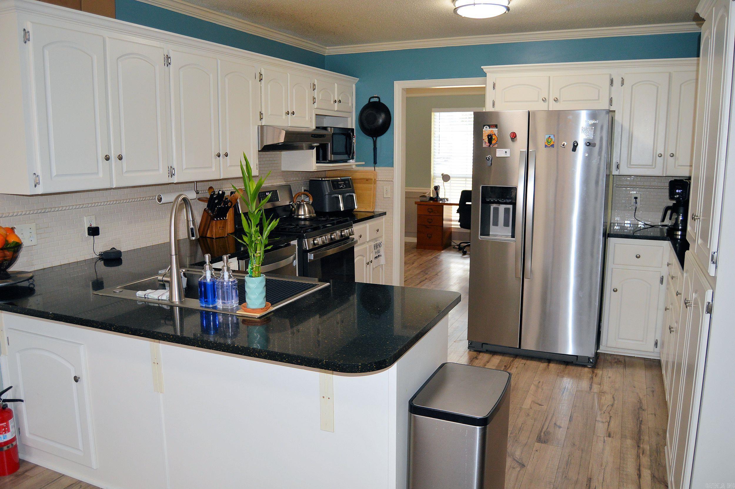 9 Vail  Maumelle, AR