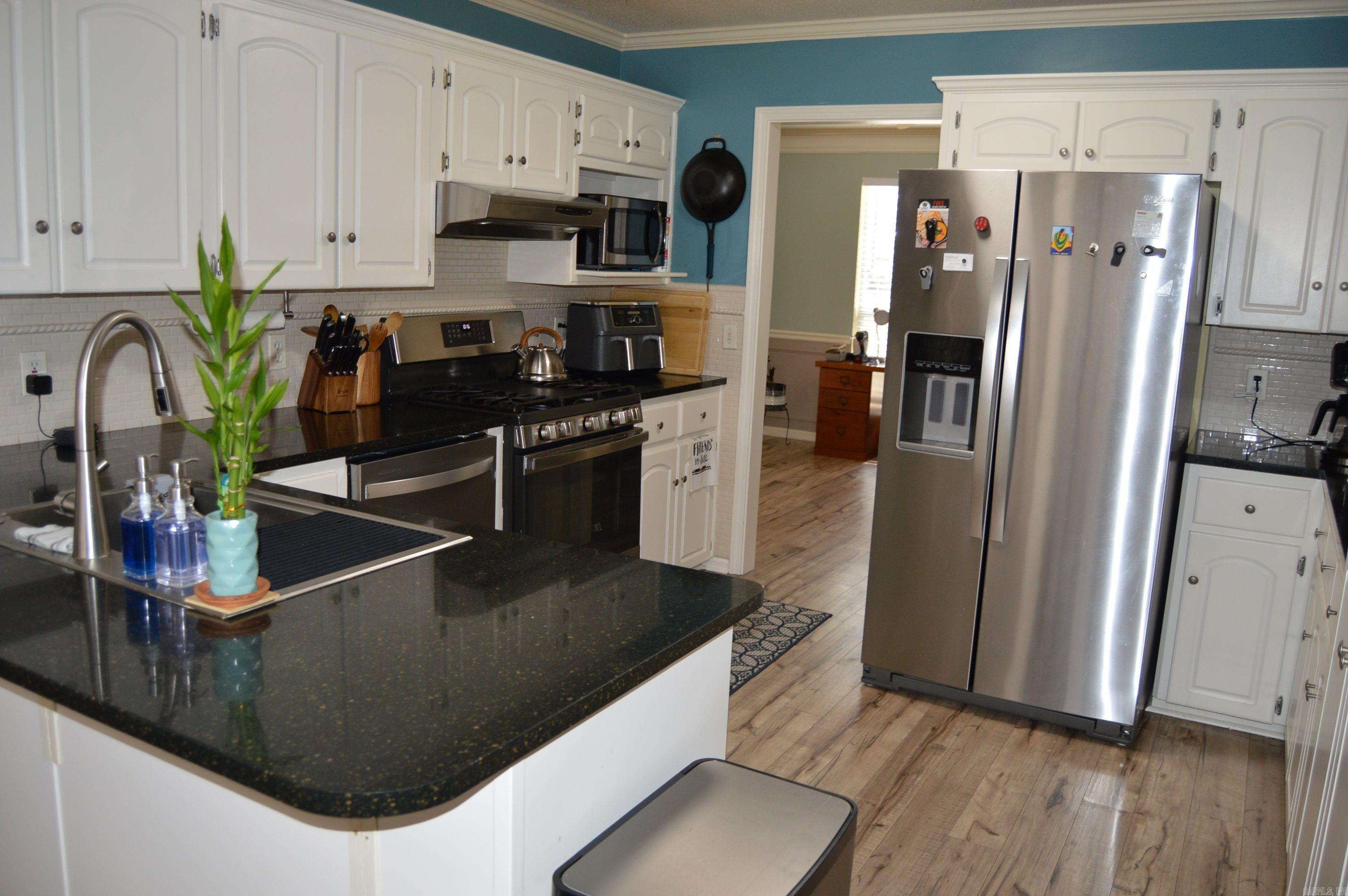 9 Vail  Maumelle, AR