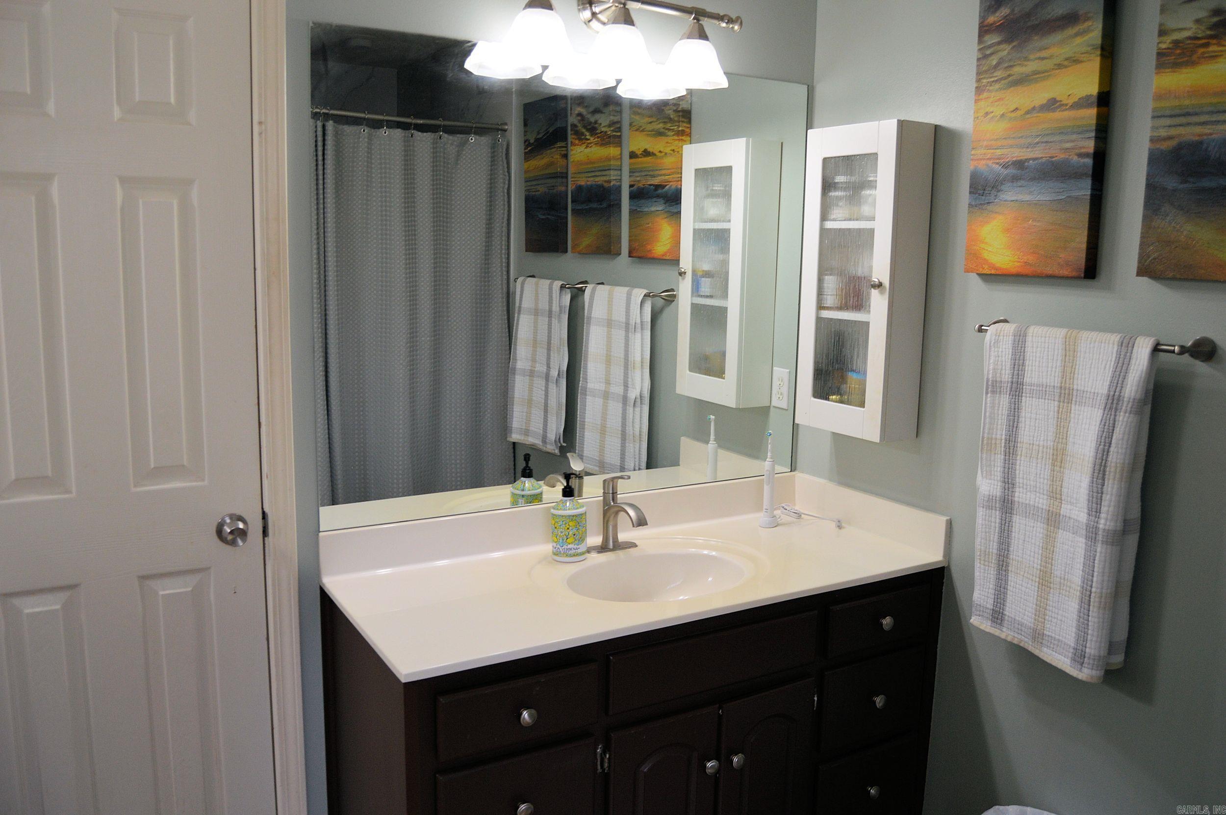 9 Vail  Maumelle, AR