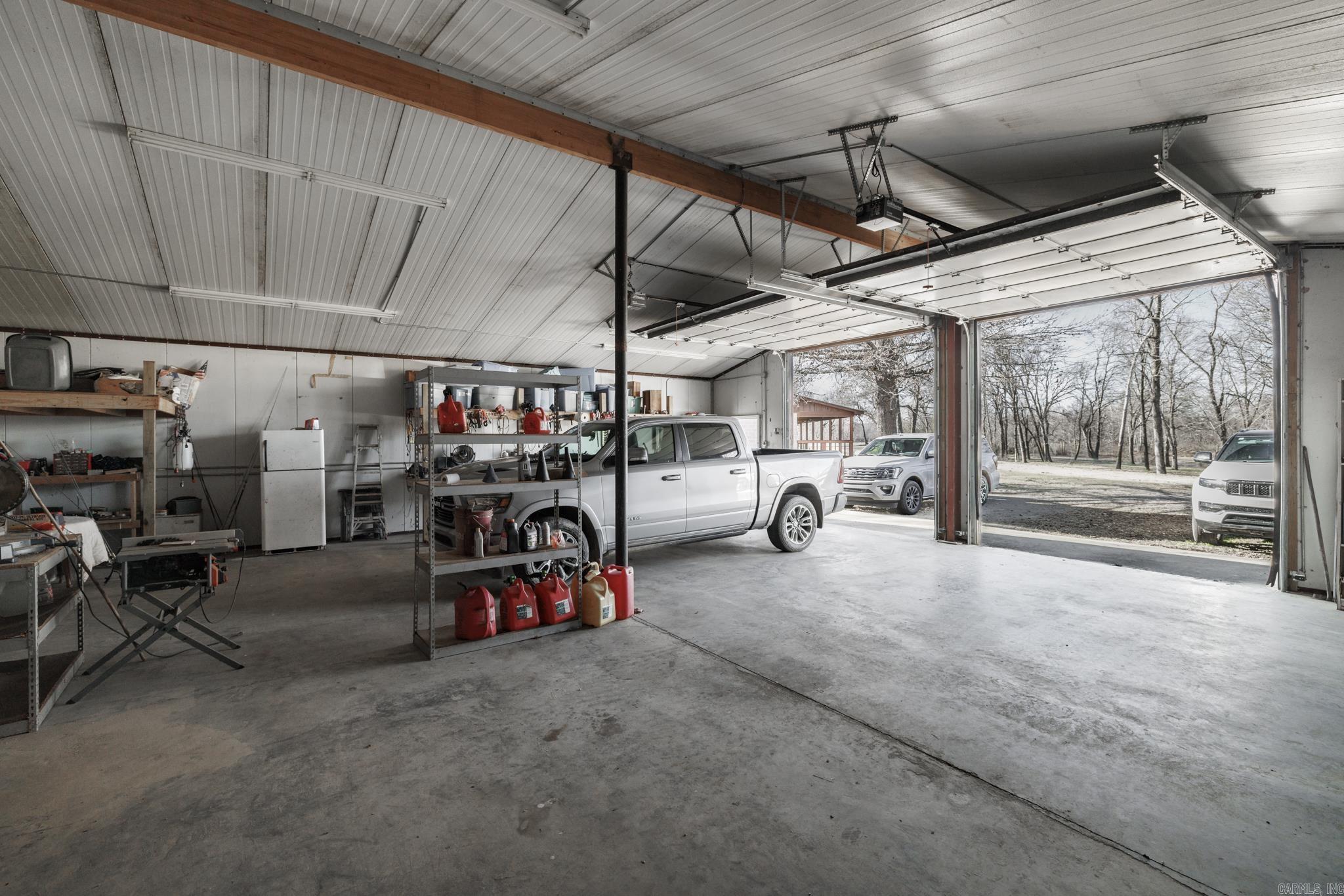 100 Lake  Donaldson, AR