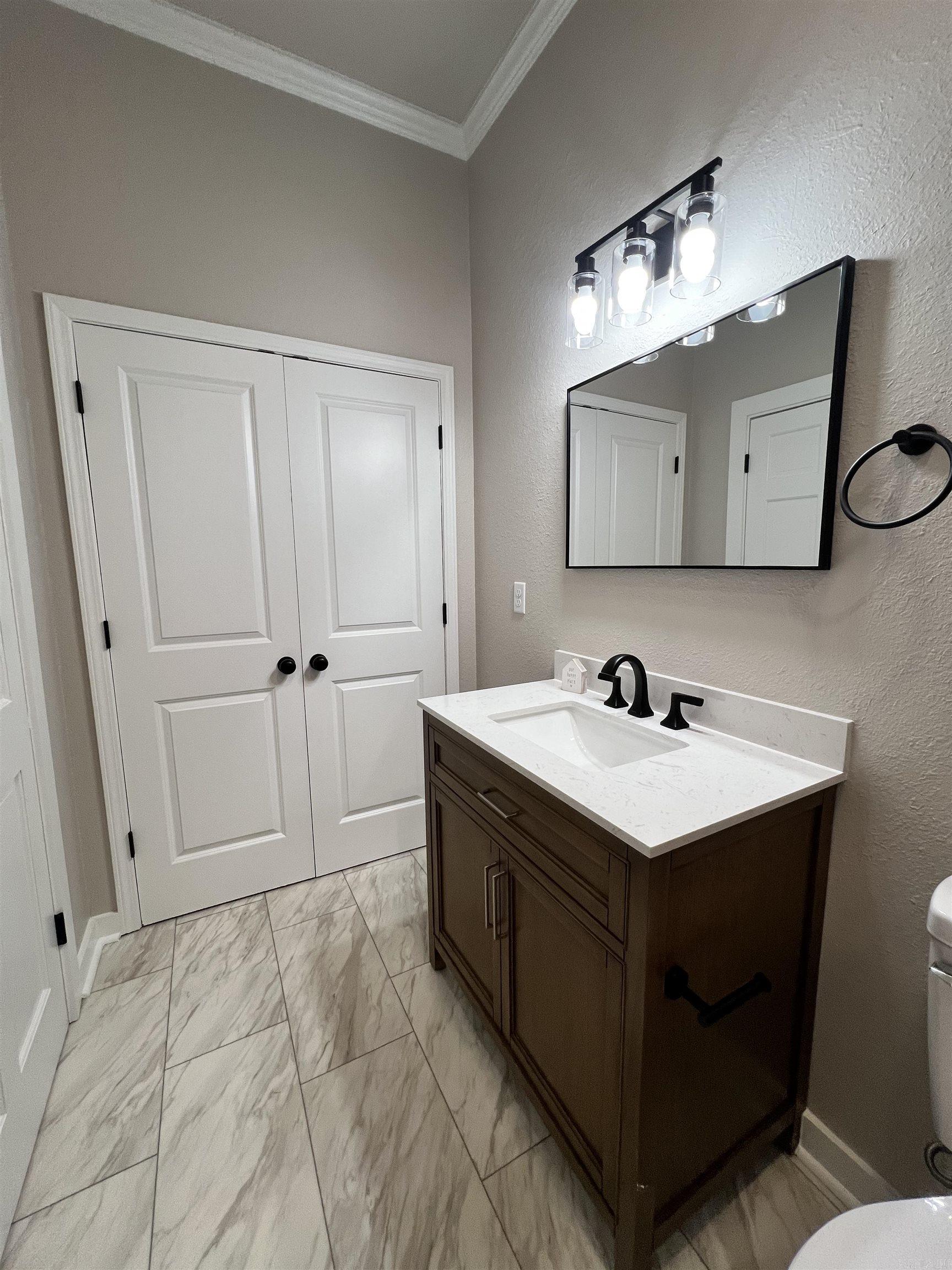 301 N Main  Bald Knob, AR