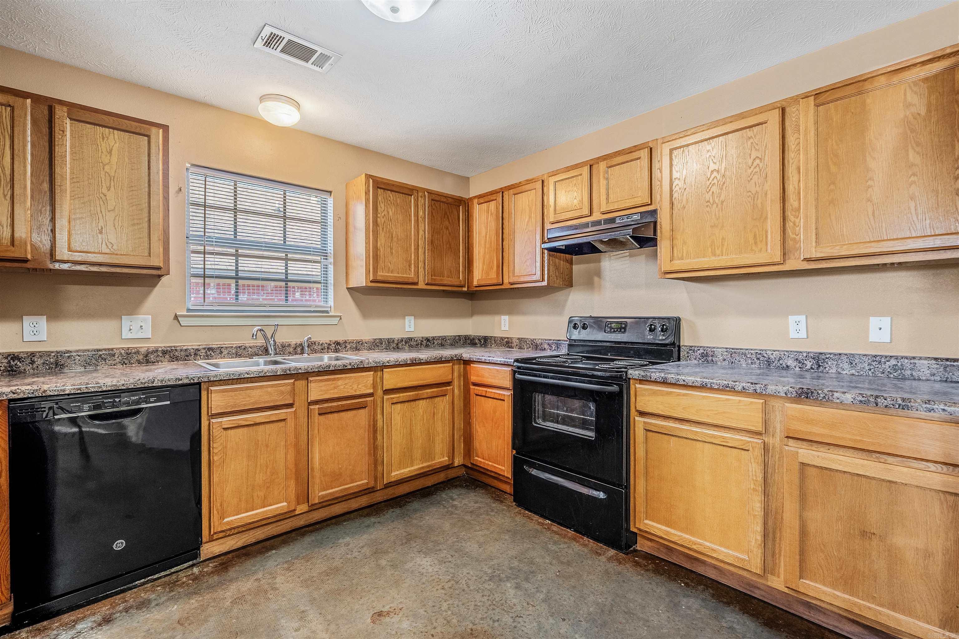 407-421 Middle road  Conway, AR