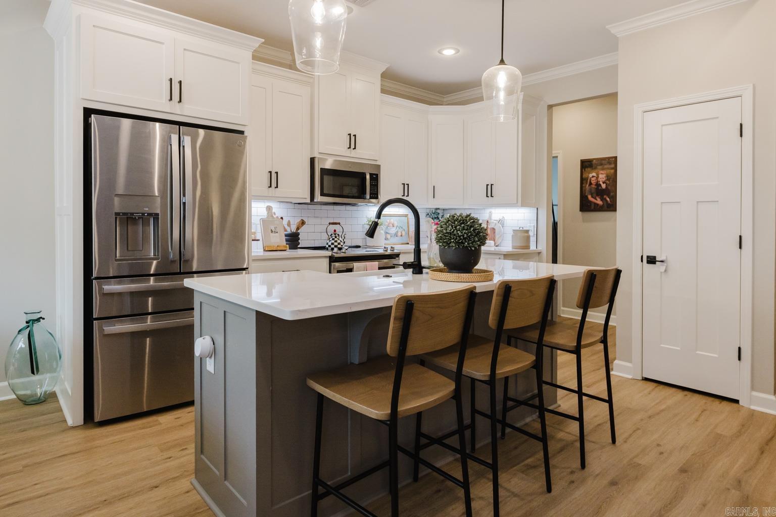 18556 Parkway Pines  Bauxite, AR