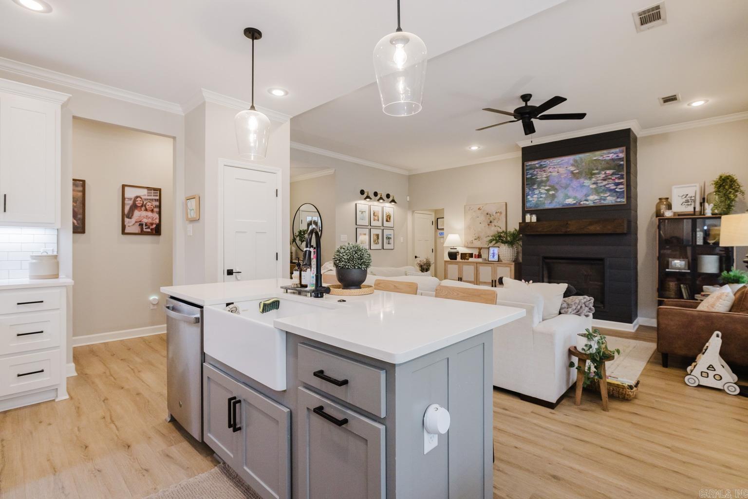 18556 Parkway Pines  Bauxite, AR