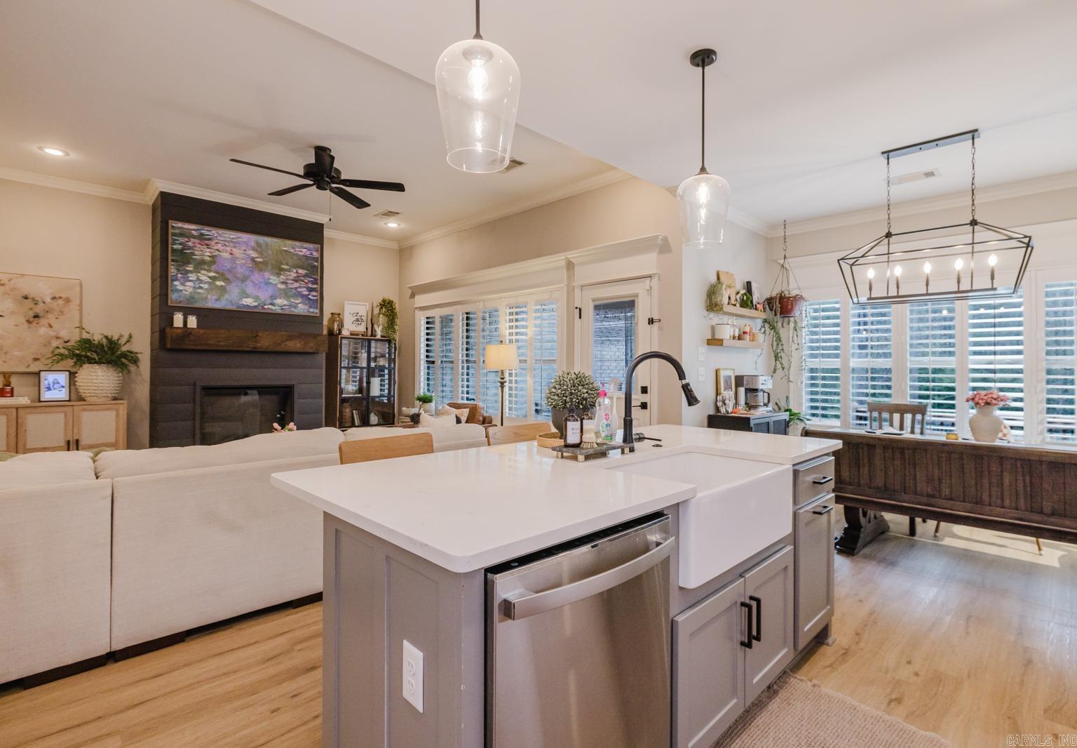 18556 Parkway Pines  Bauxite, AR