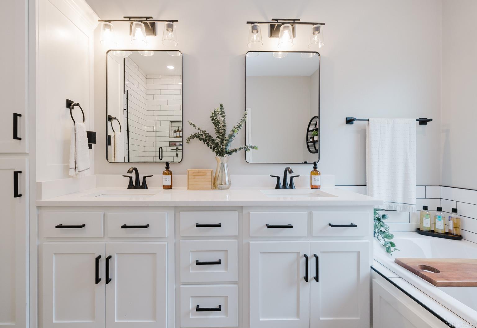 18556 Parkway Pines  Bauxite, AR