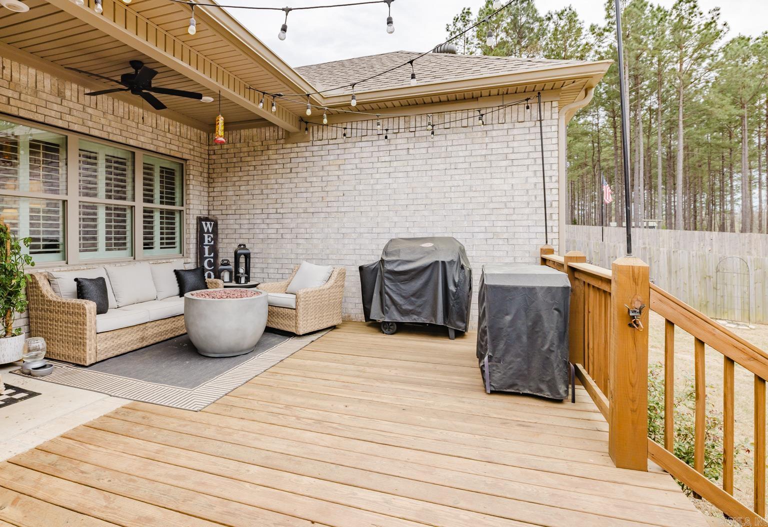 18556 Parkway Pines  Bauxite, AR