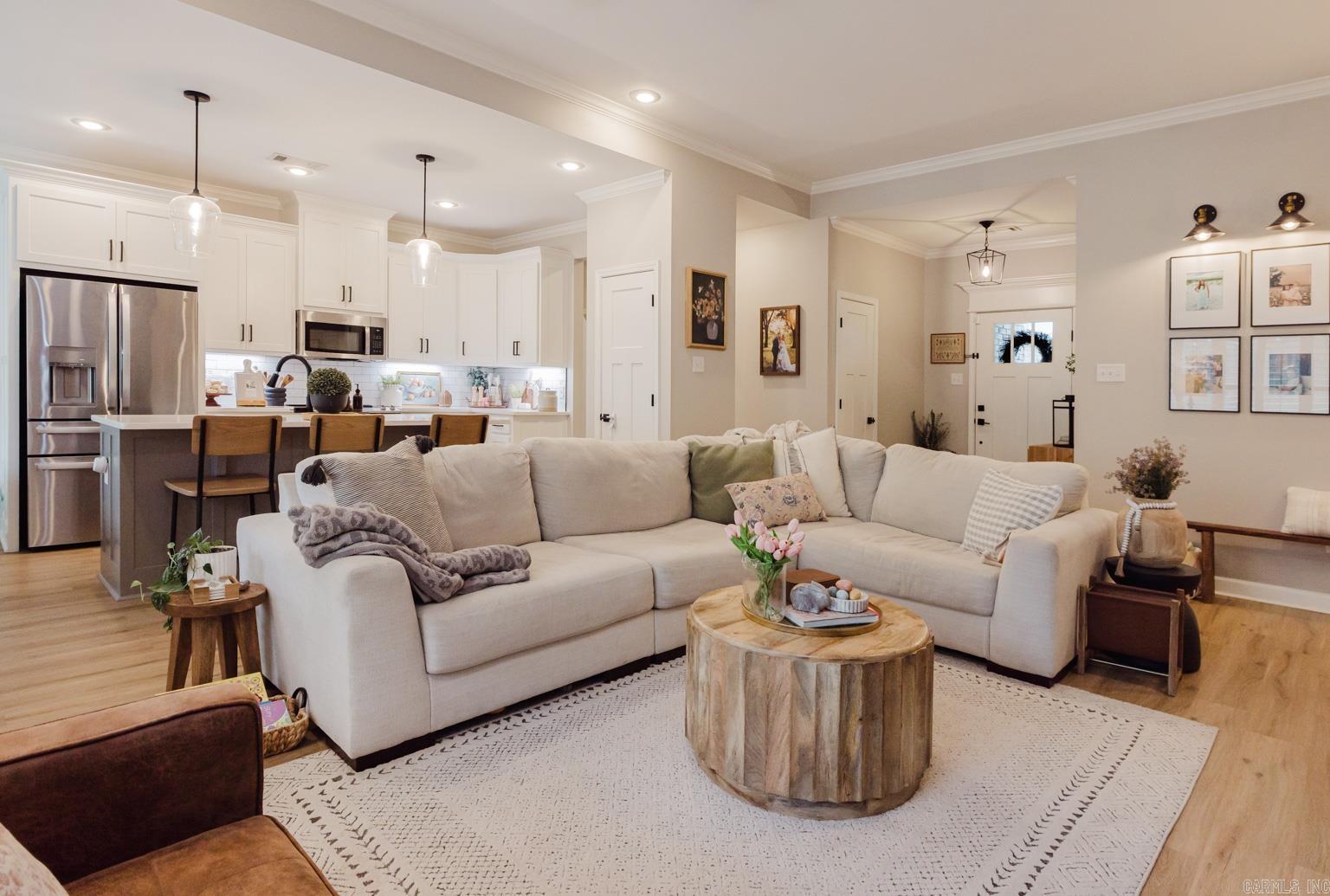 18556 Parkway Pines  Bauxite, AR