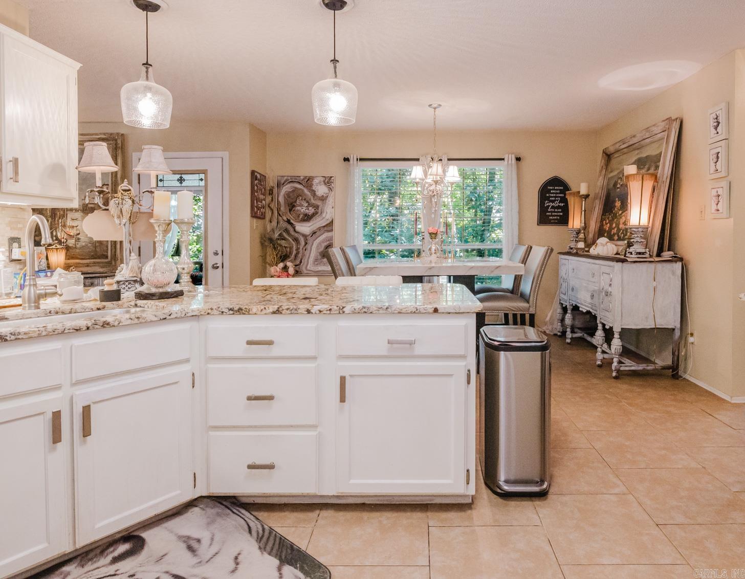 1307 River Oaks  Benton, AR