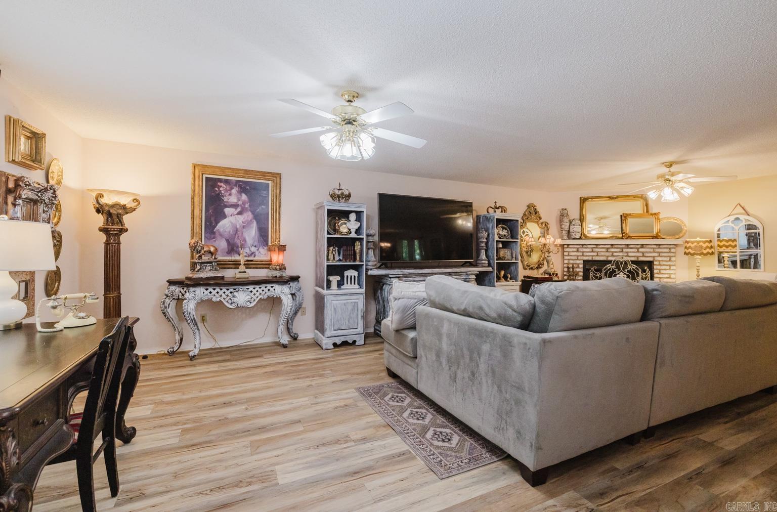 1307 River Oaks  Benton, AR