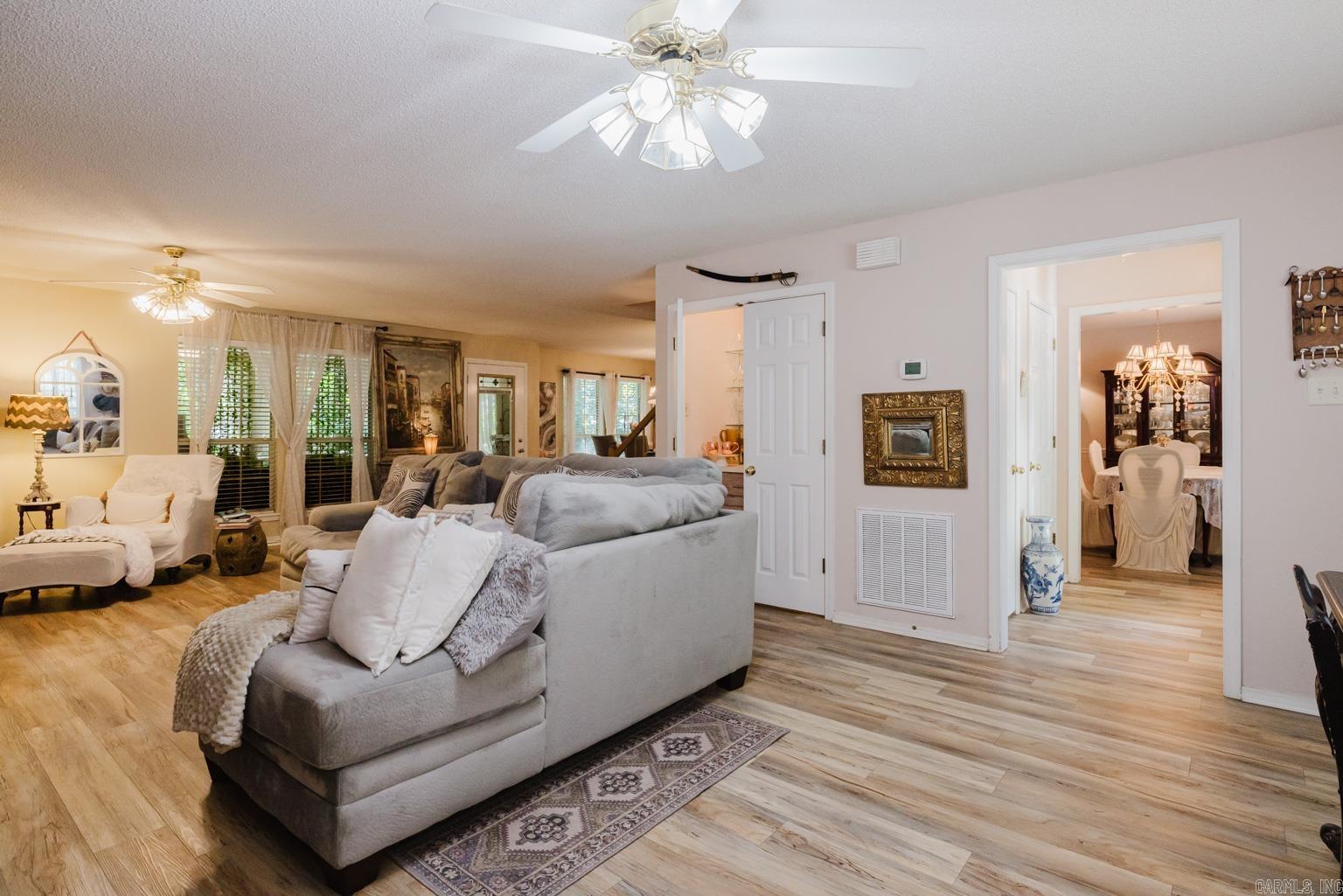 1307 River Oaks  Benton, AR