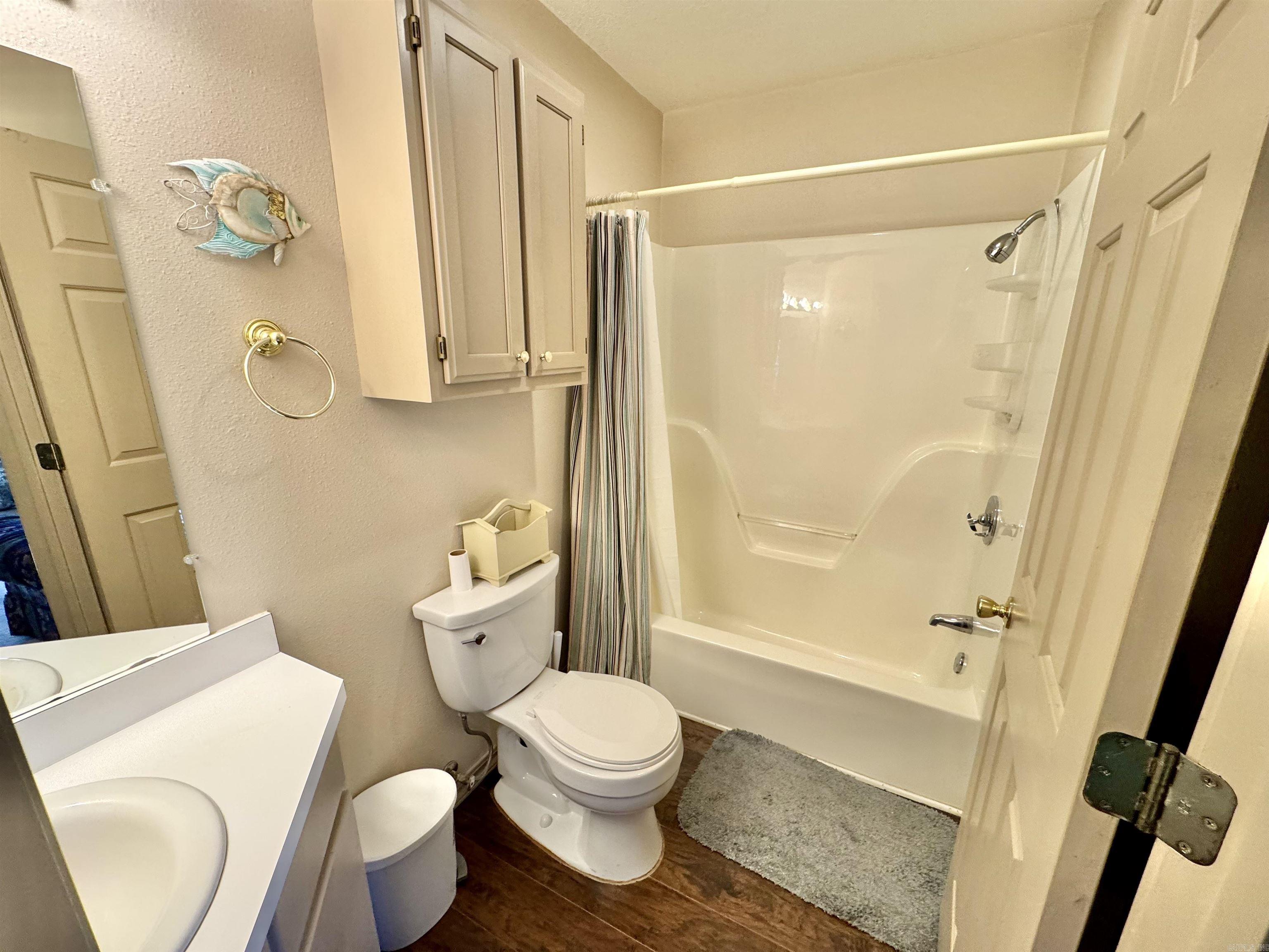 404 Massey Ave.  Mountain View, AR