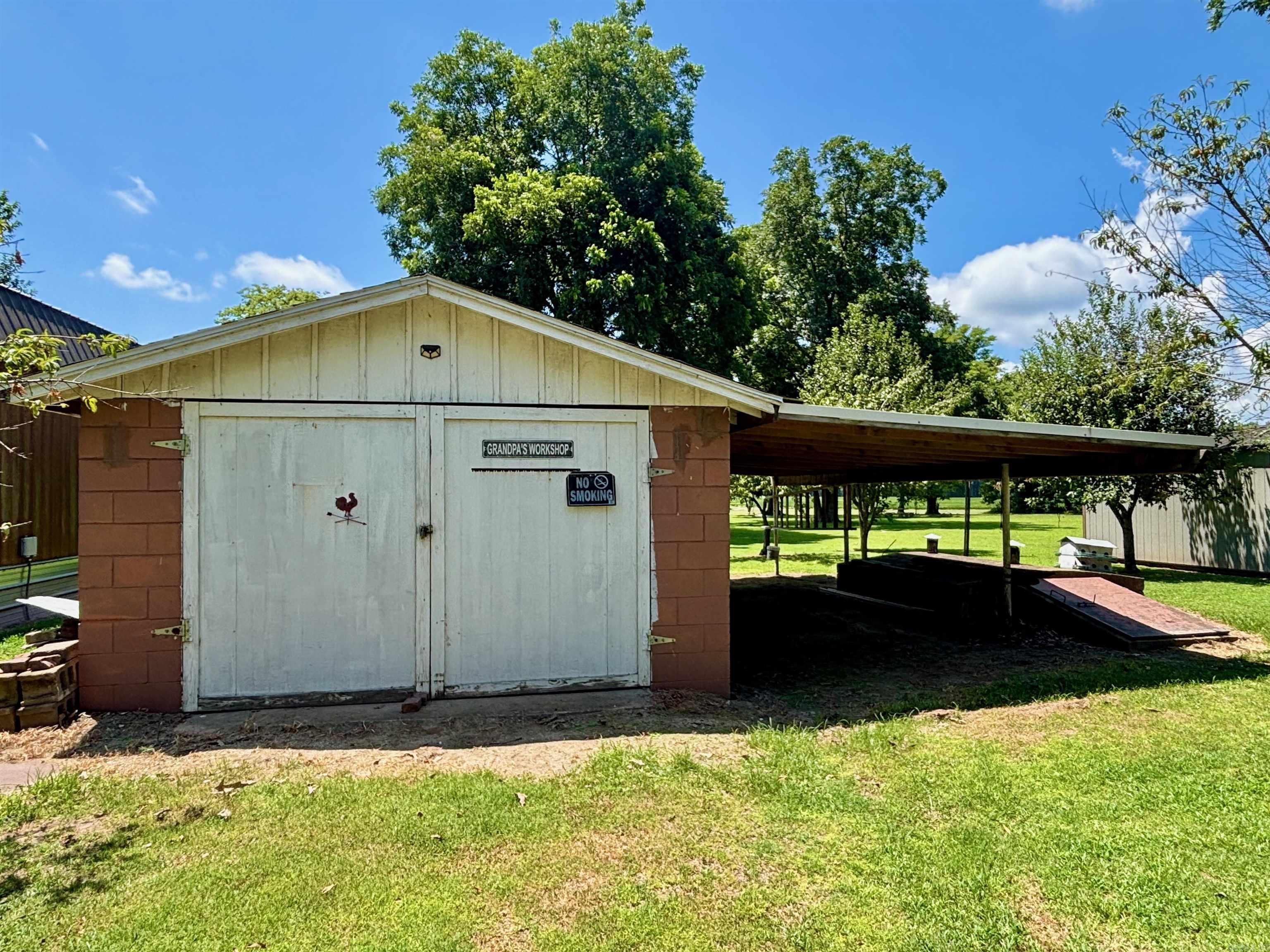 202 S Free St  Portia, AR