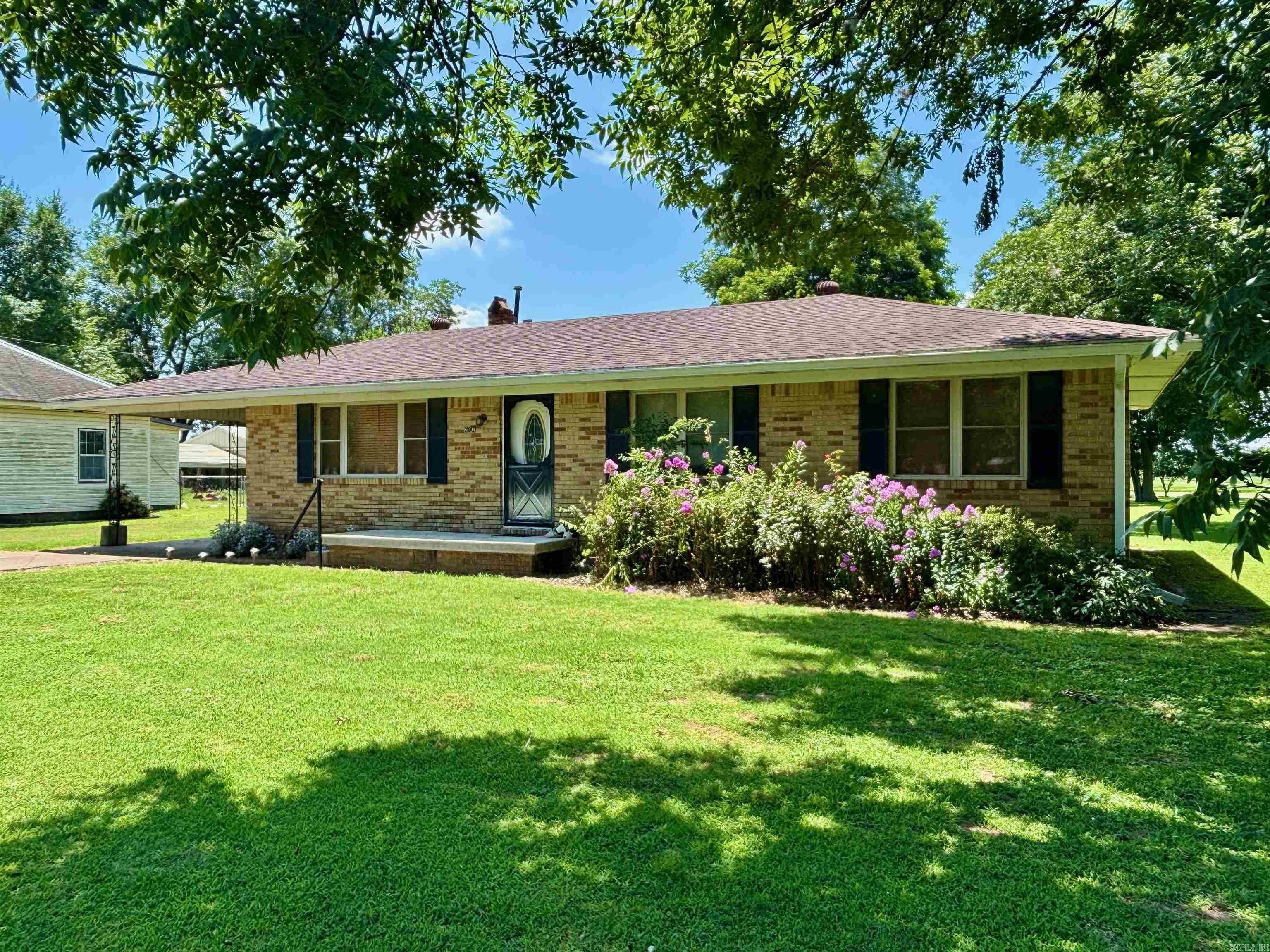 202 S Free St  Portia, AR
