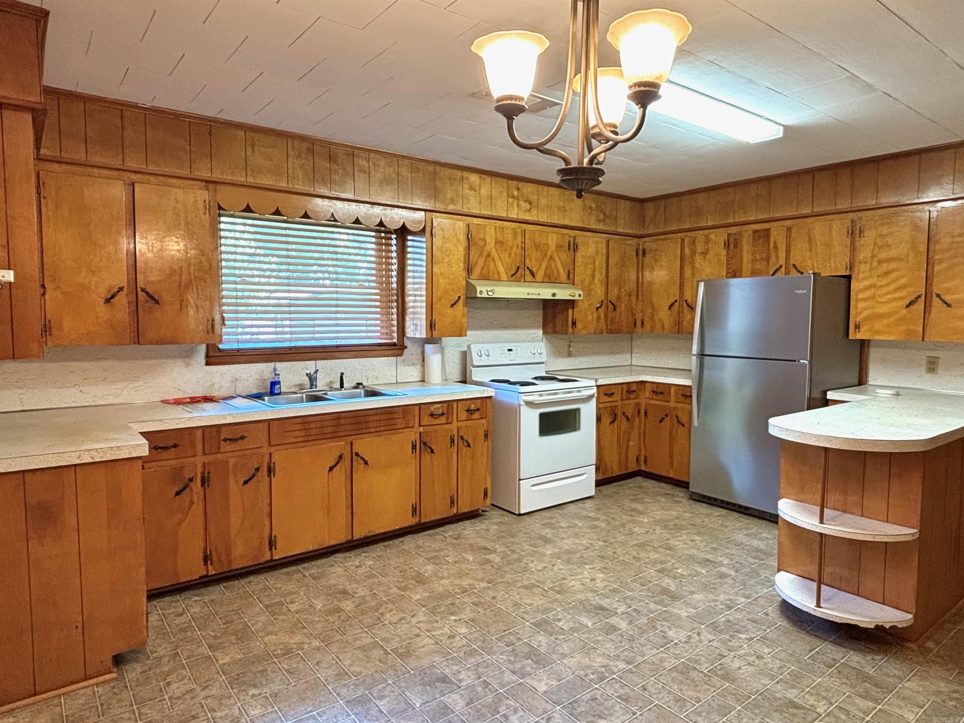 202 S Free St  Portia, AR