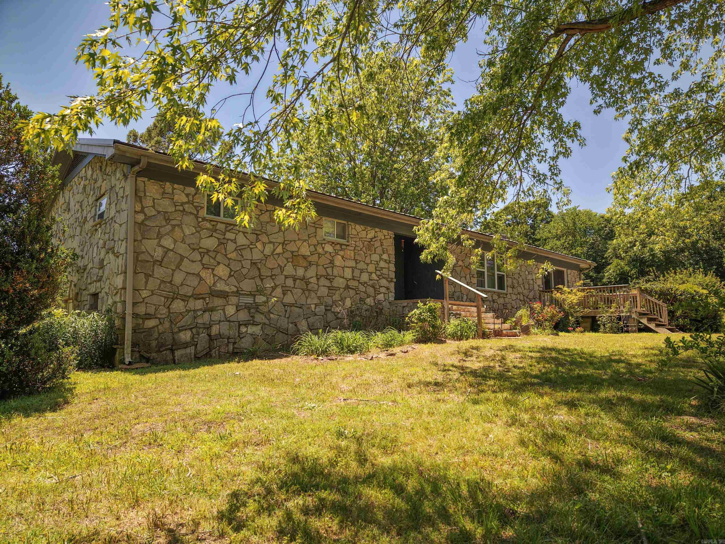 9982 Highway 62  Imboden, AR