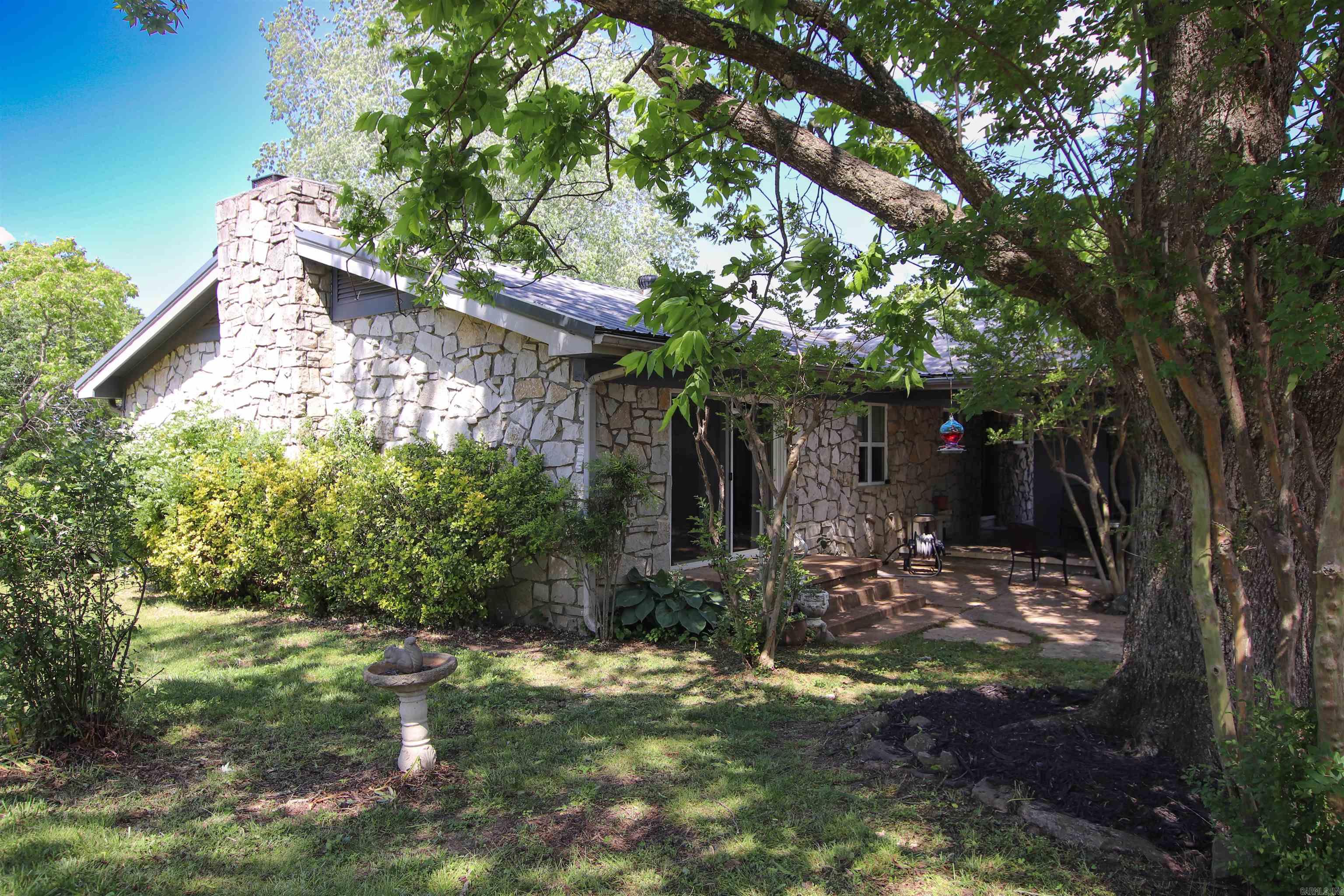 9982 Highway 62  Imboden, AR