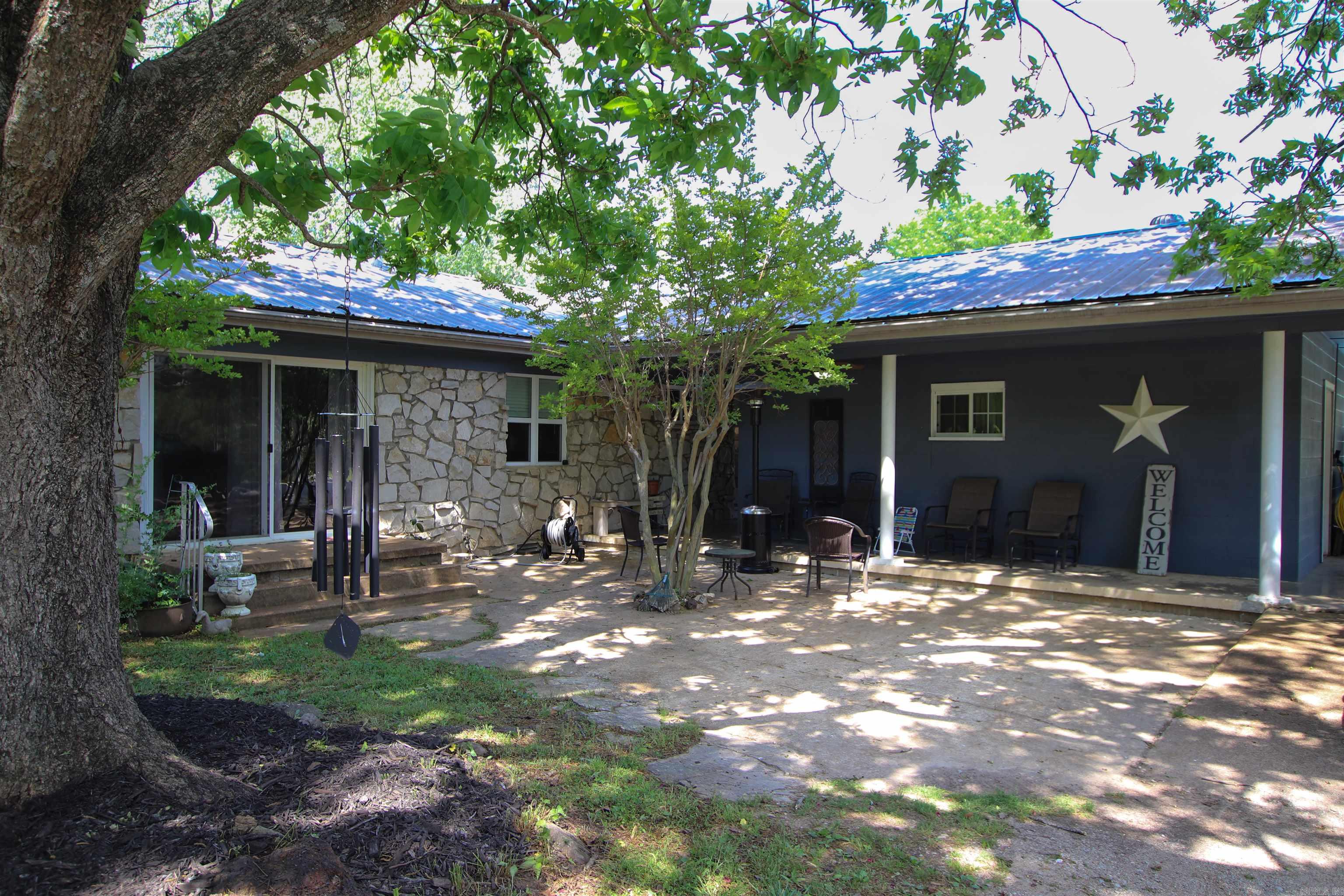 9982 Highway 62  Imboden, AR