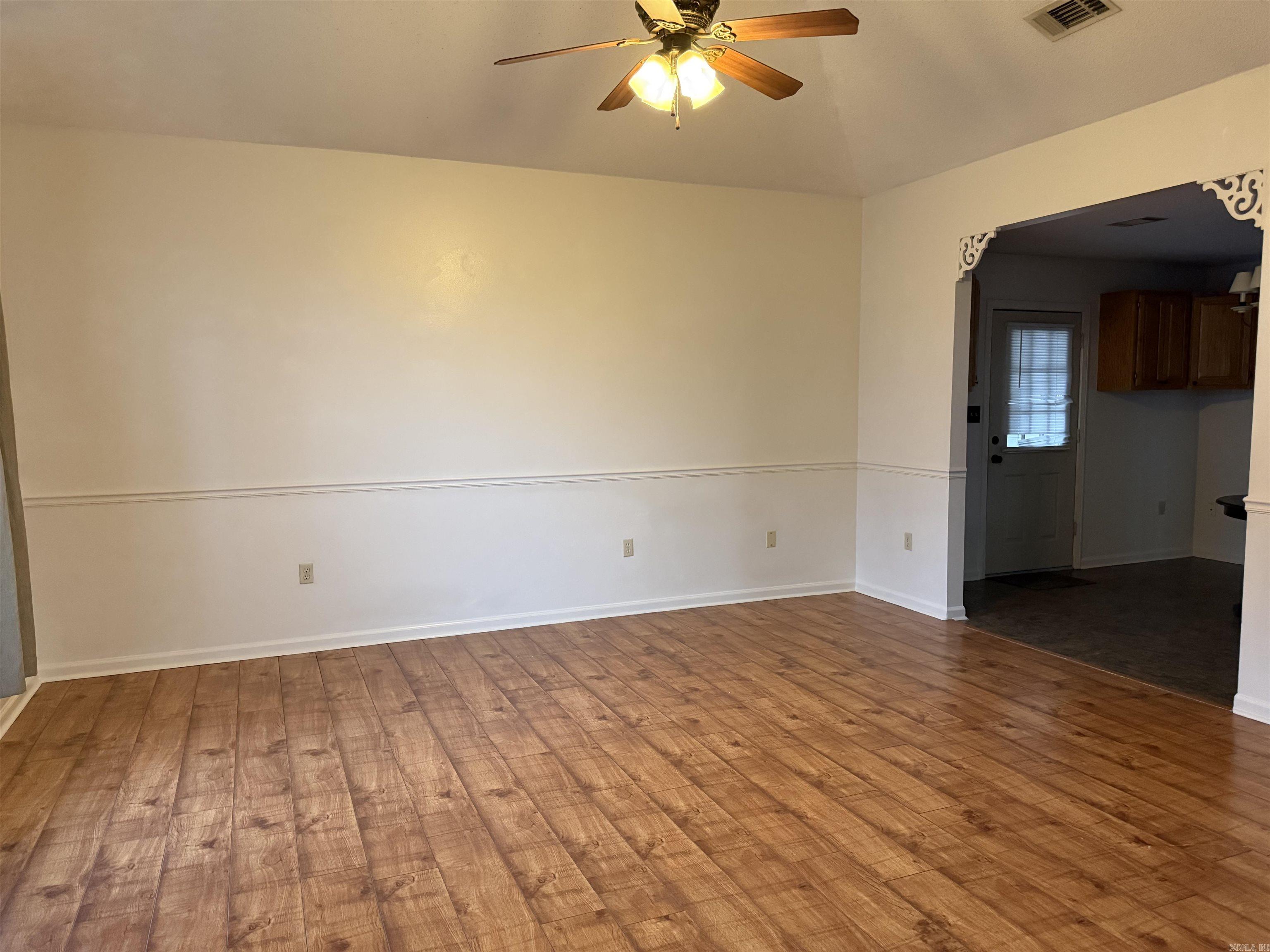 2102 Jonathan  Searcy, AR