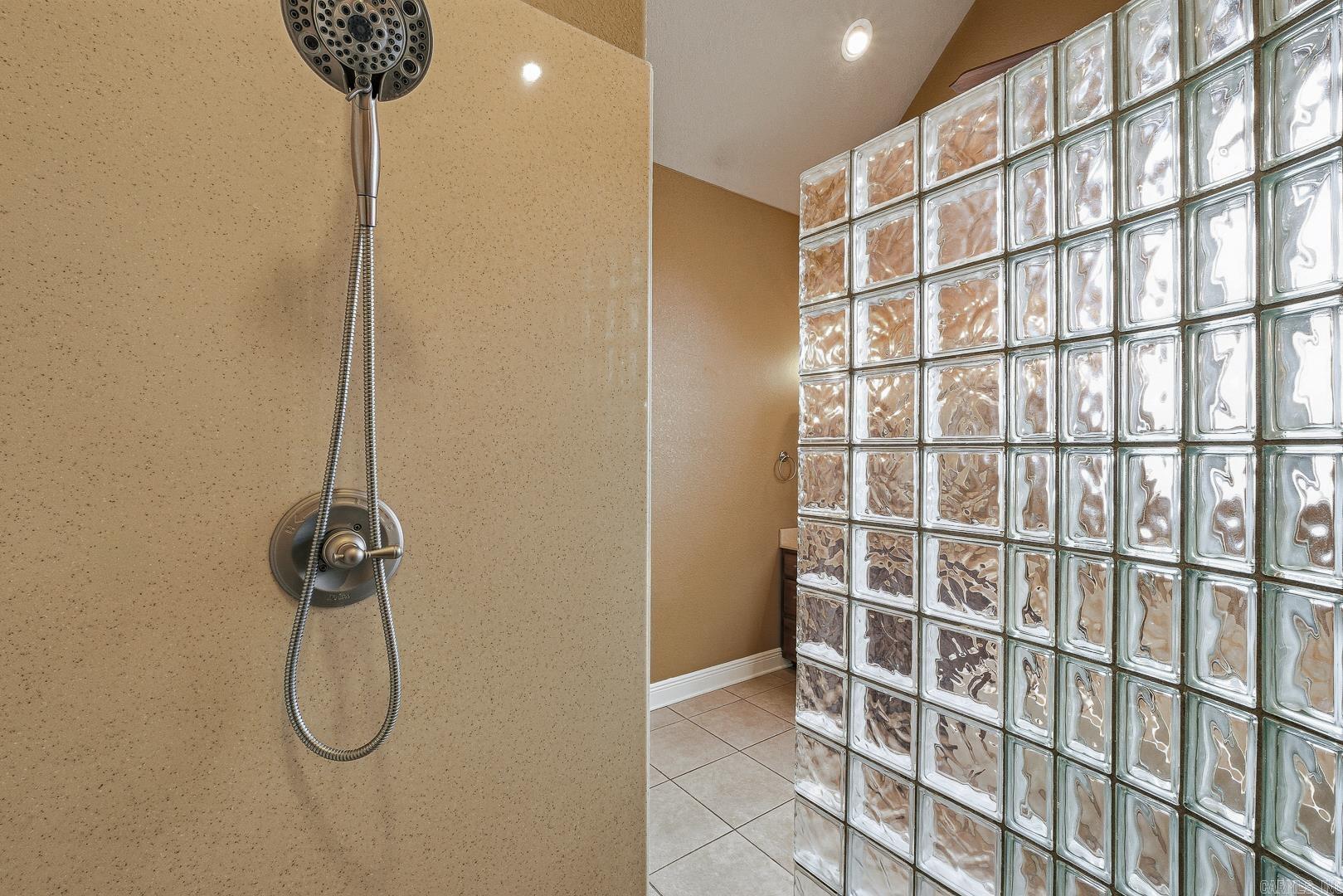 12 Victor  Paragould, AR